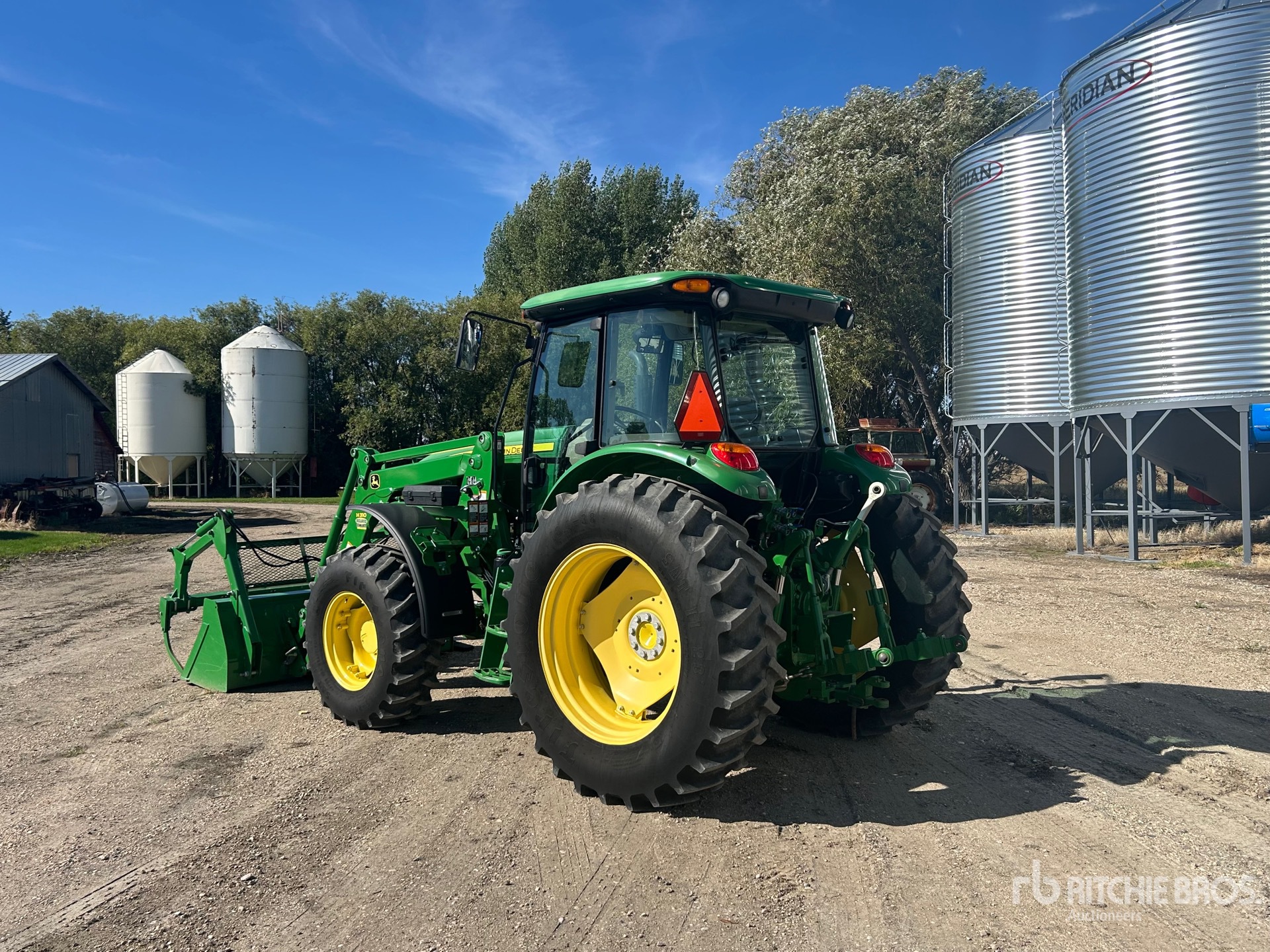 2015 John Deere 6140D