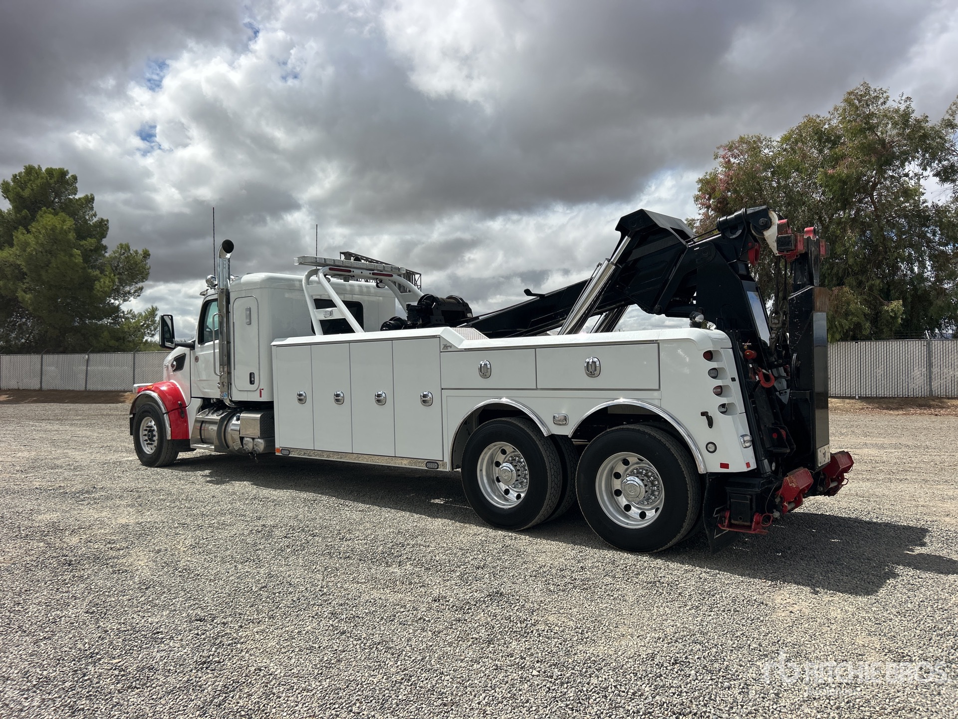 2024 Peterbilt 567