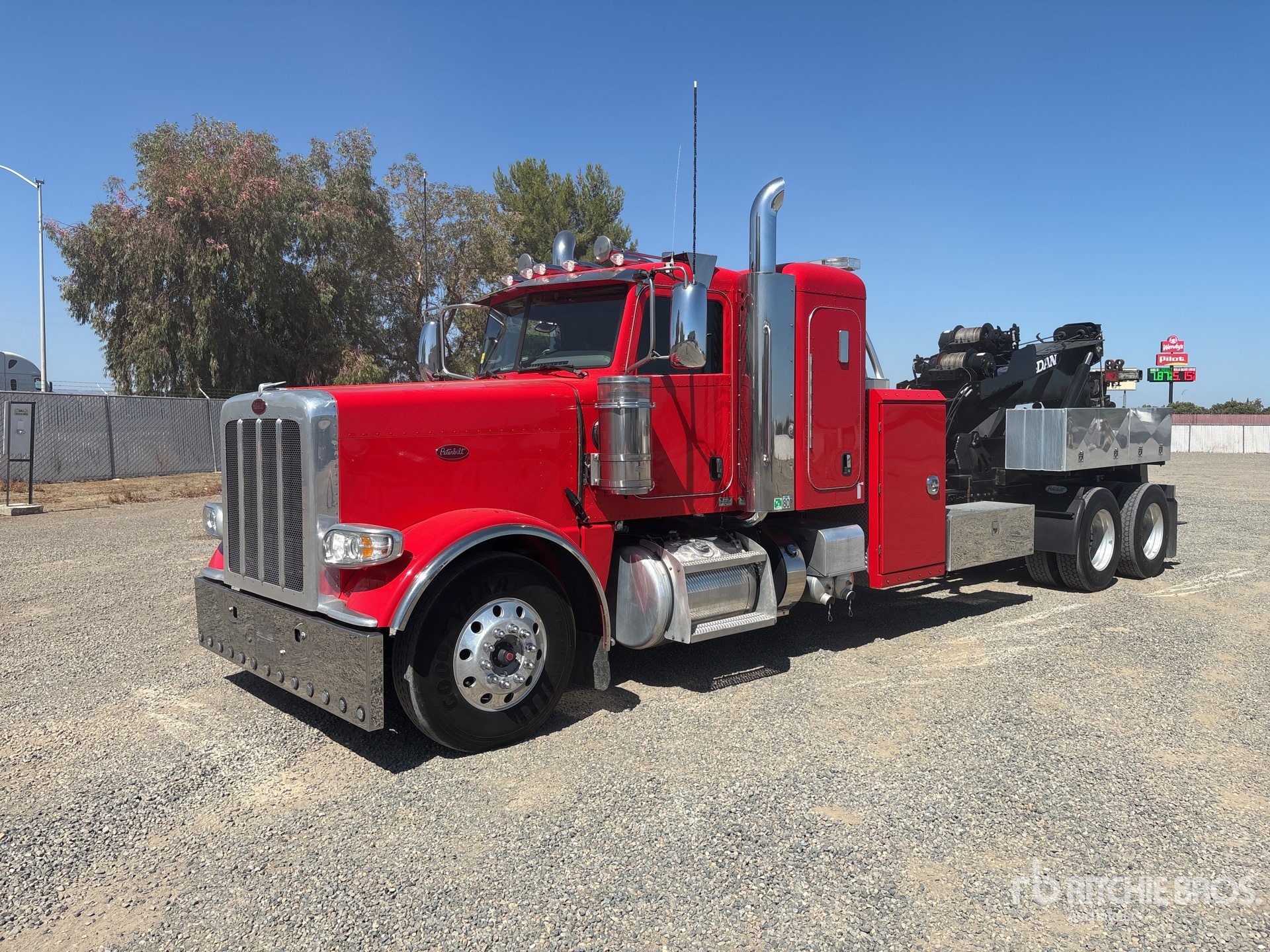 2019 Peterbilt 389