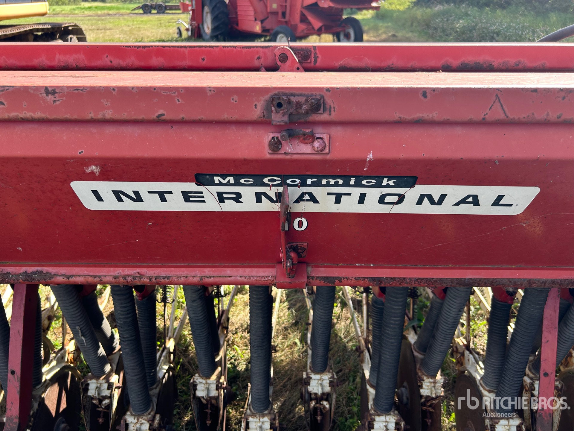 International 12 ft