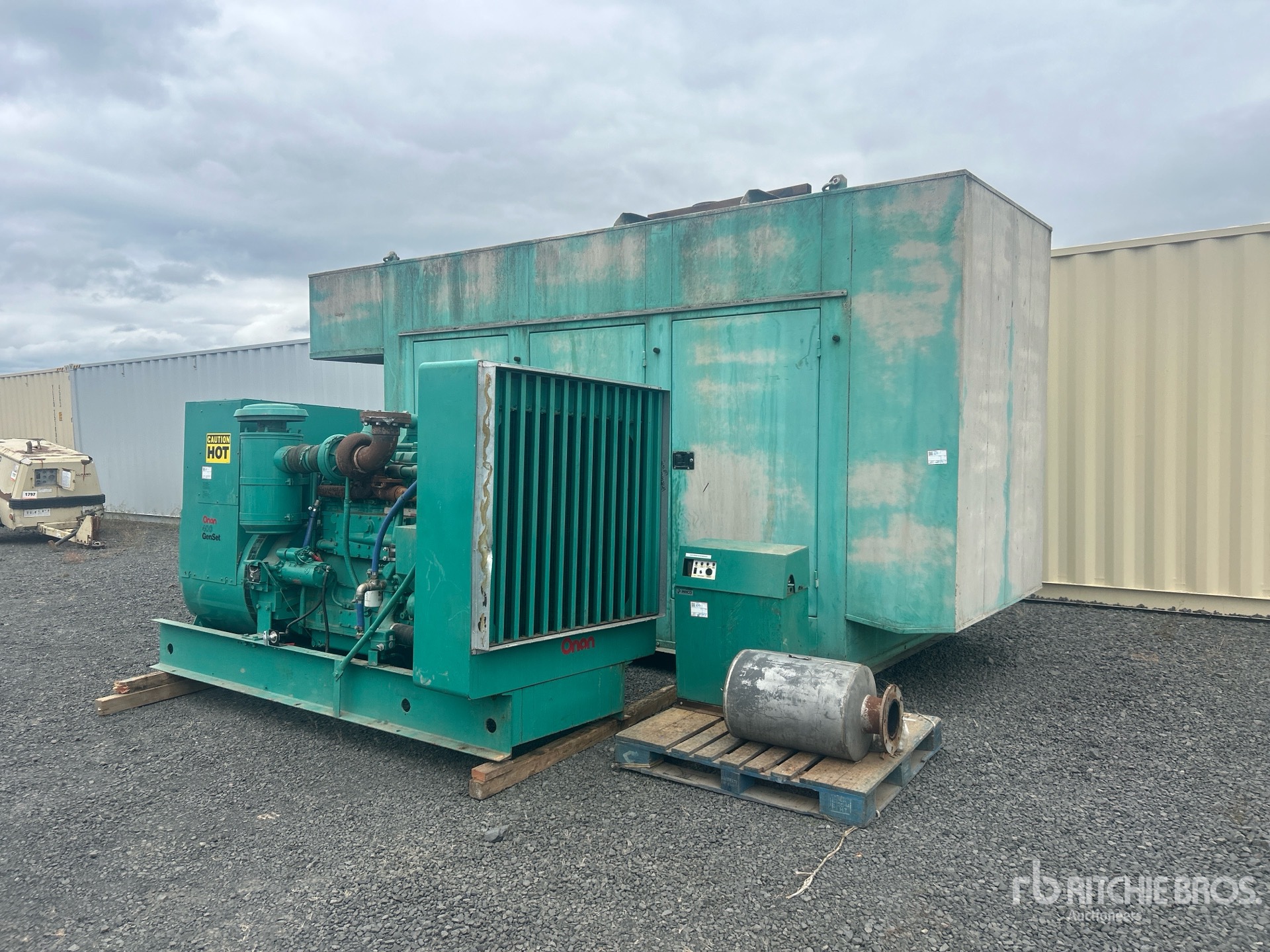 Photo of 1986 Onan 400 kW Skid-Mounted