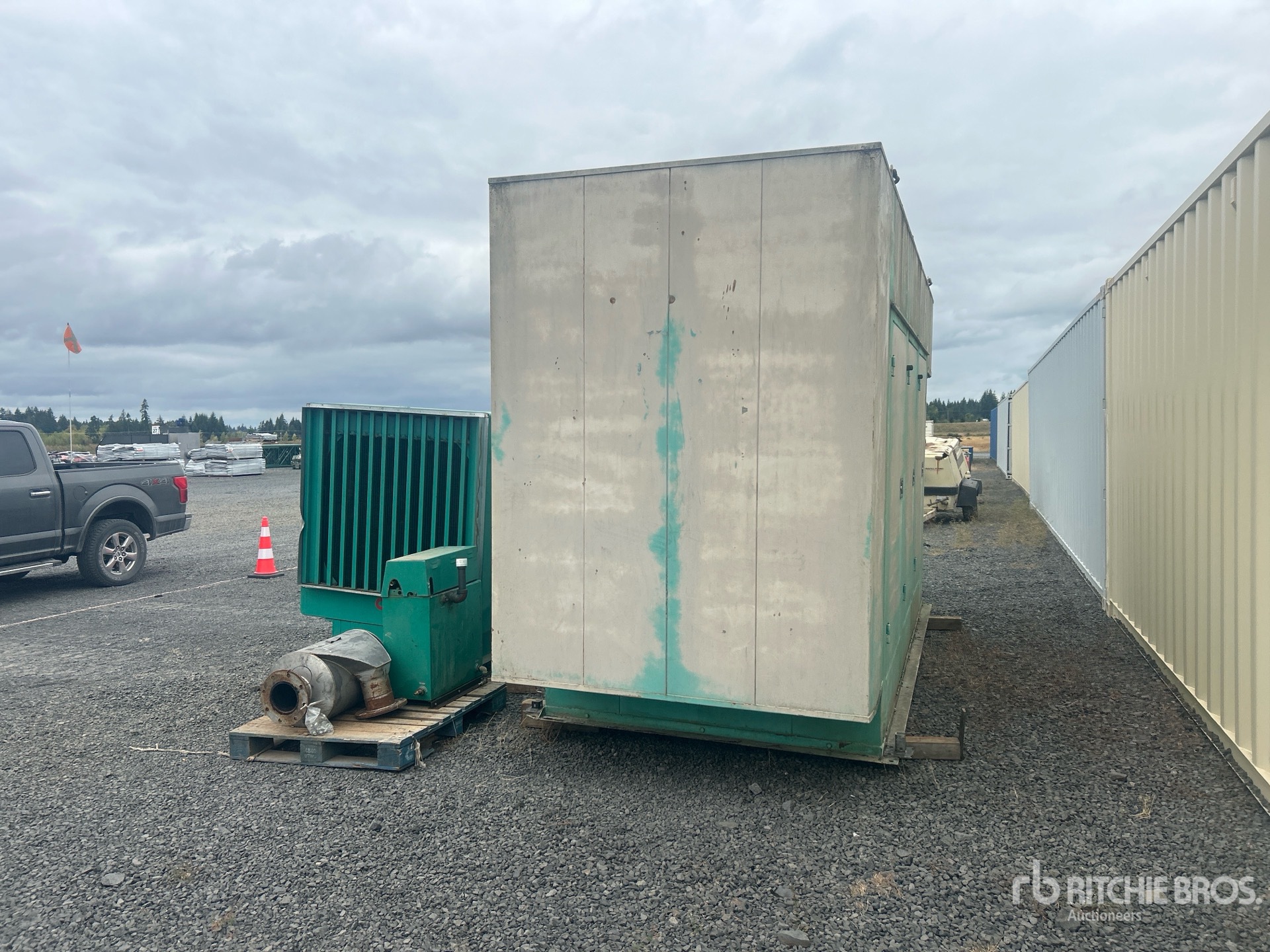 1986 Onan 400 KW SKID-MOUNTED