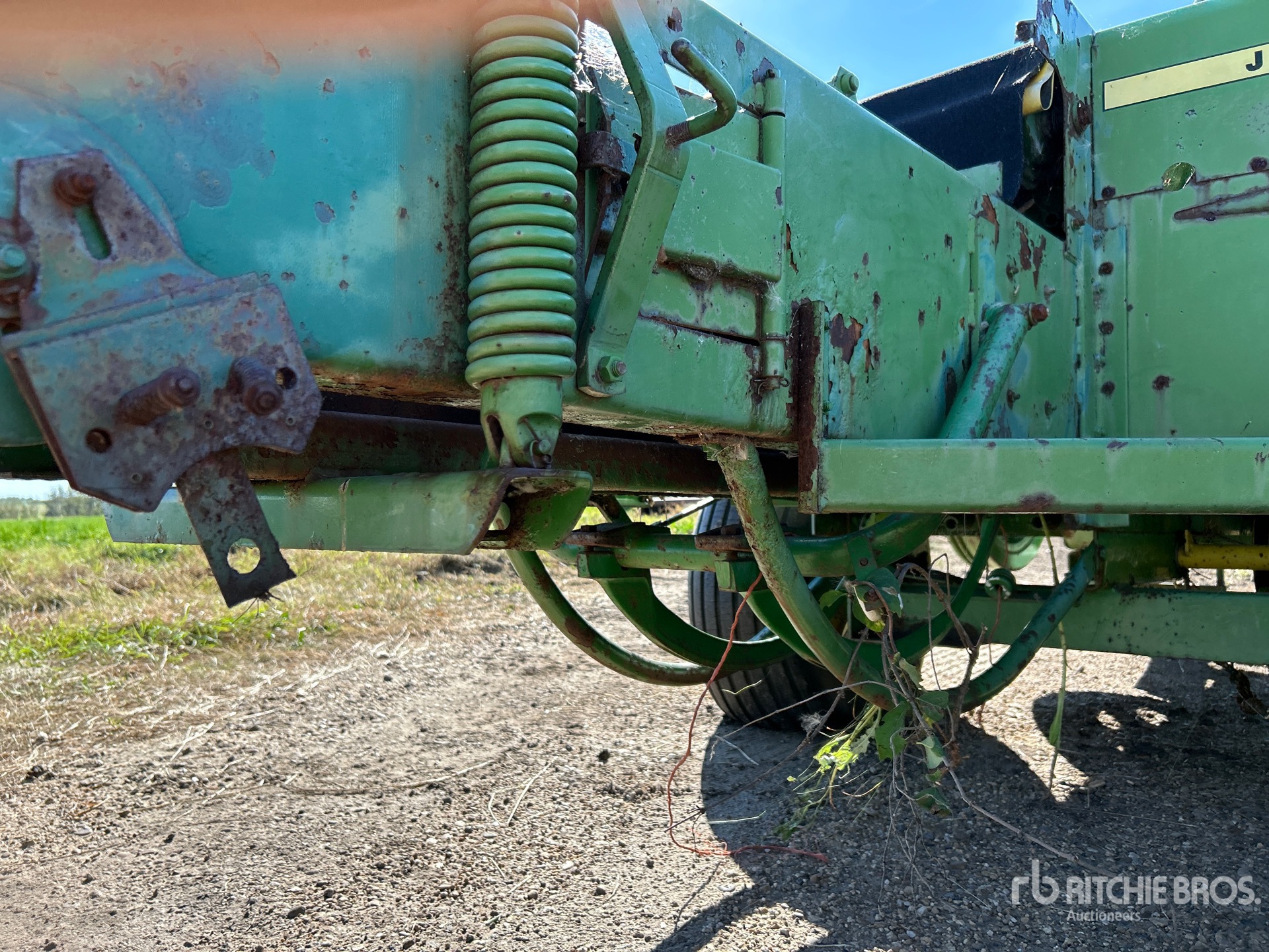John Deere 346