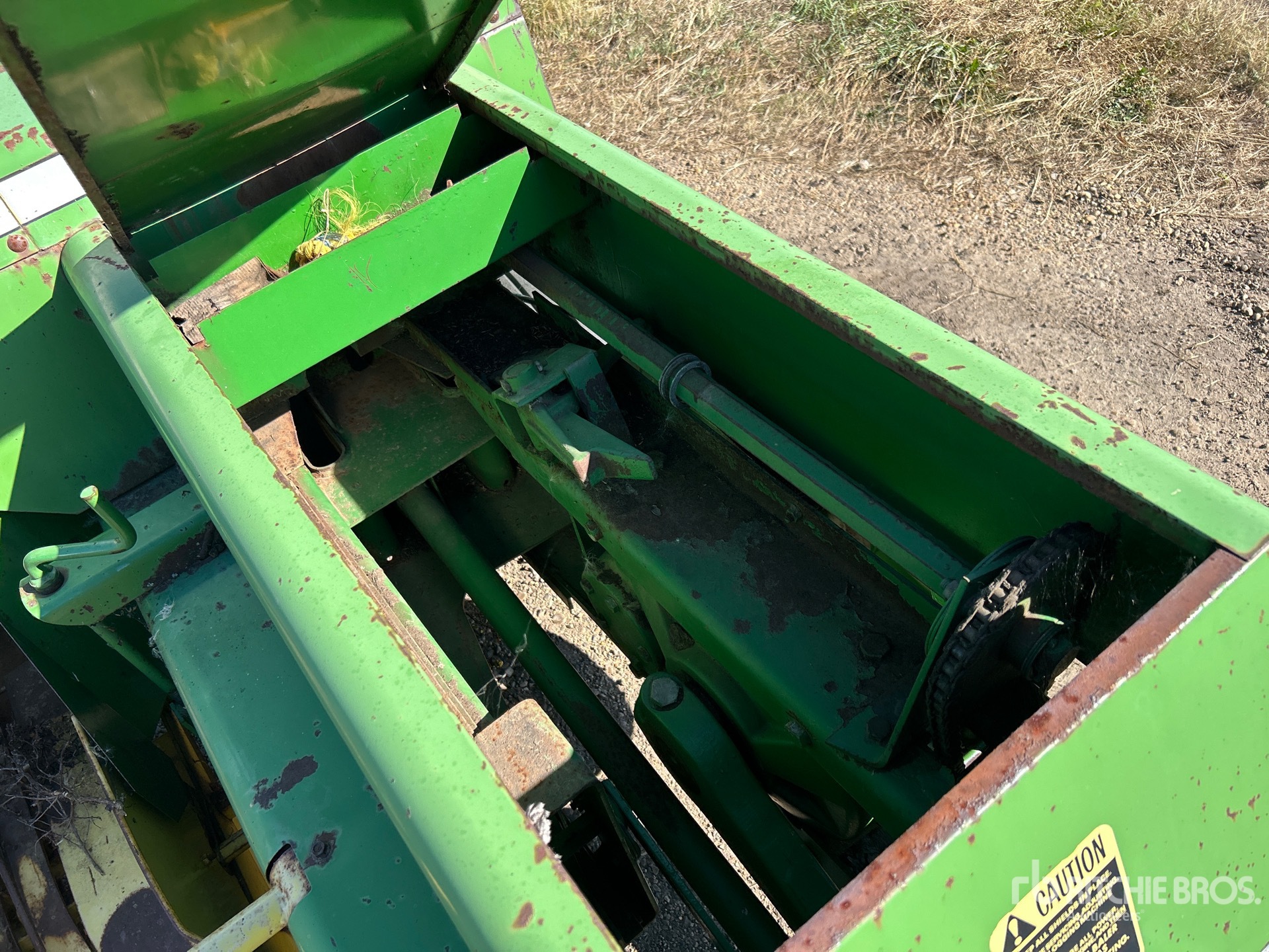 John Deere 346