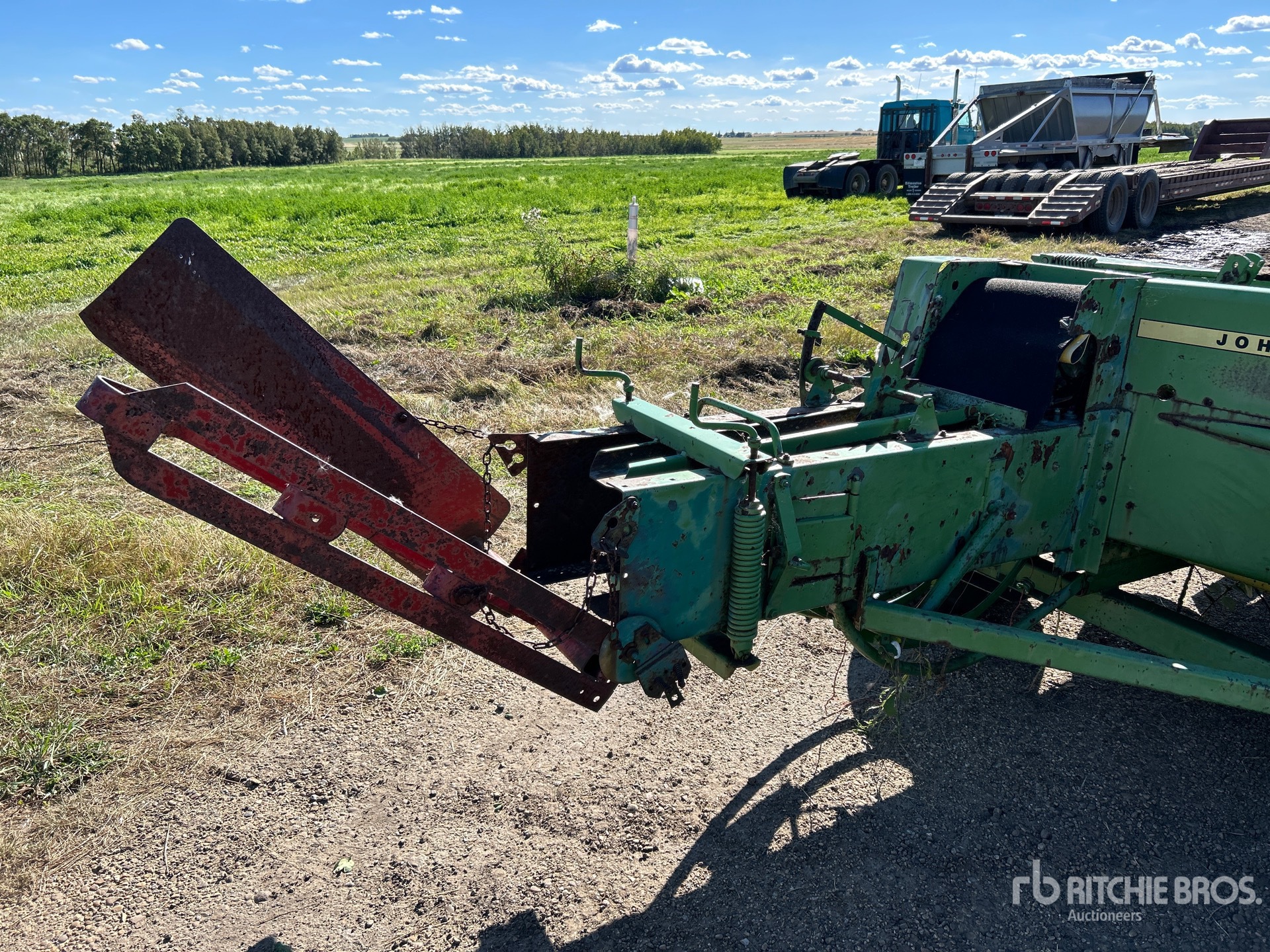John Deere 346