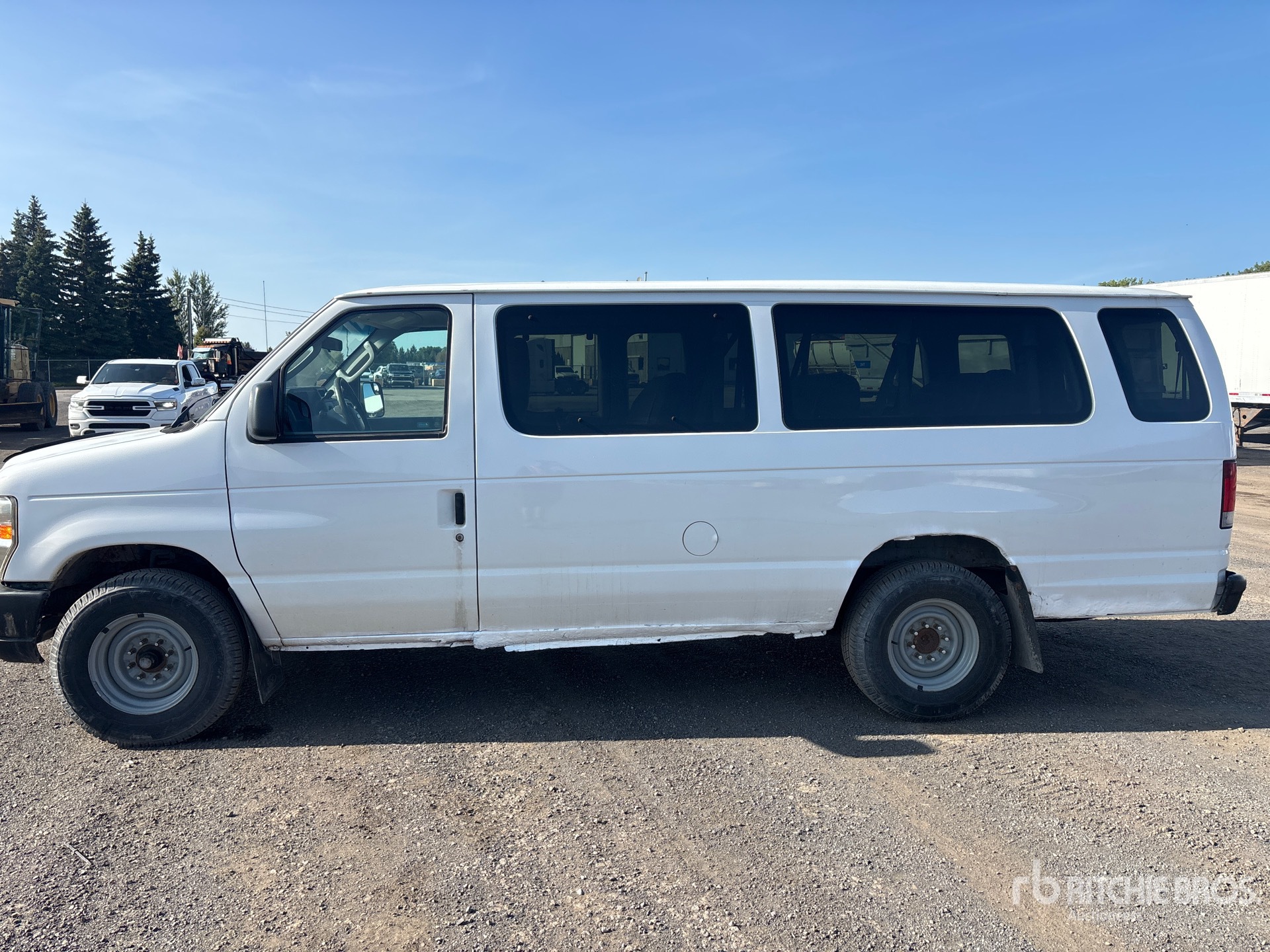 2013 Ford E-350