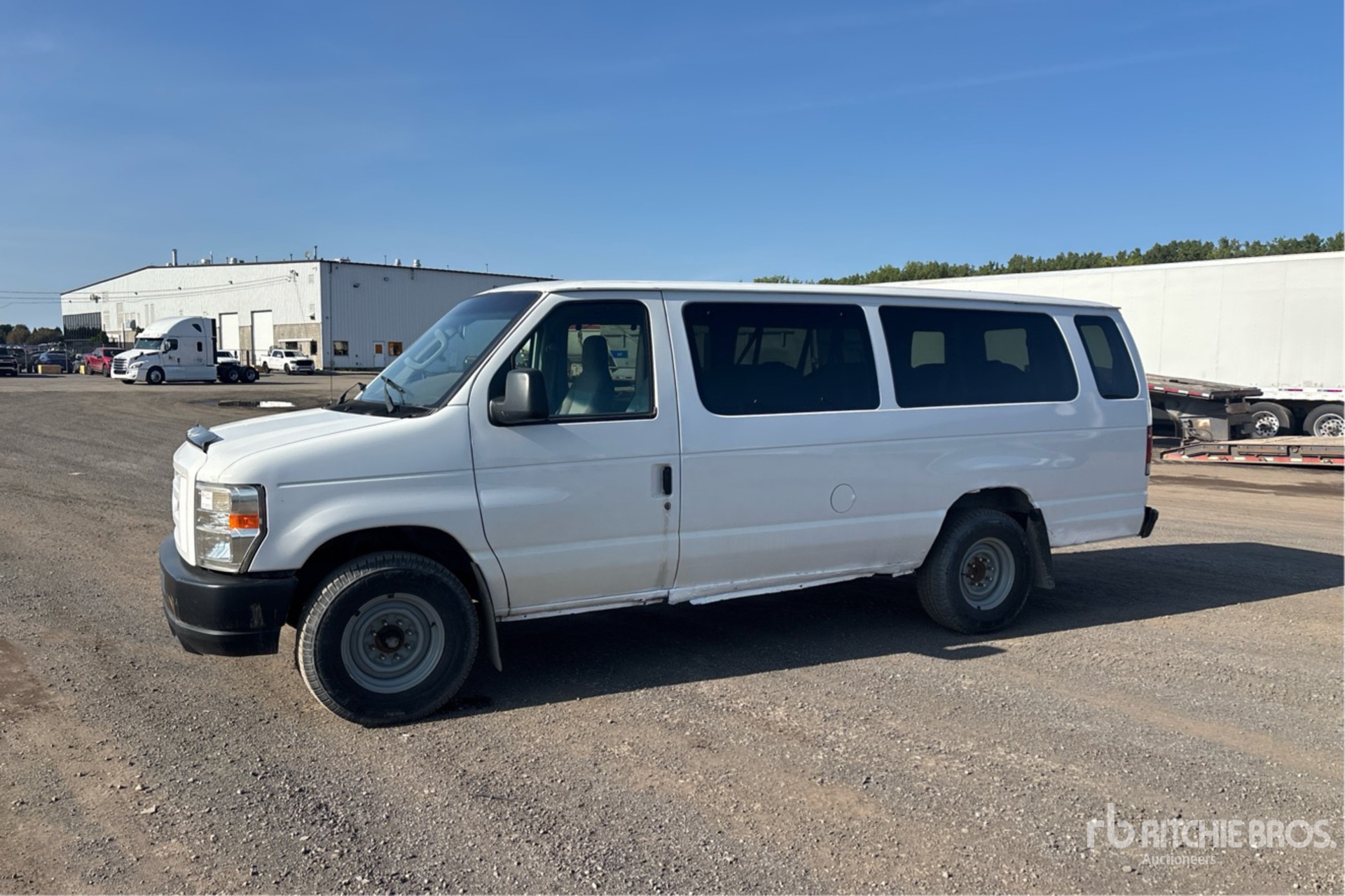 2013 Ford E-350