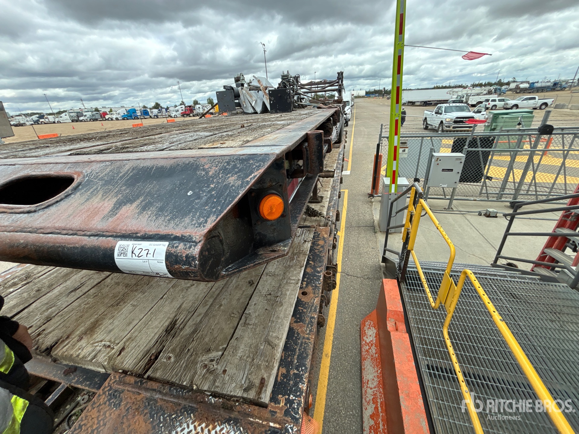 1998 JC 48 ft Tri/A Flatbed
