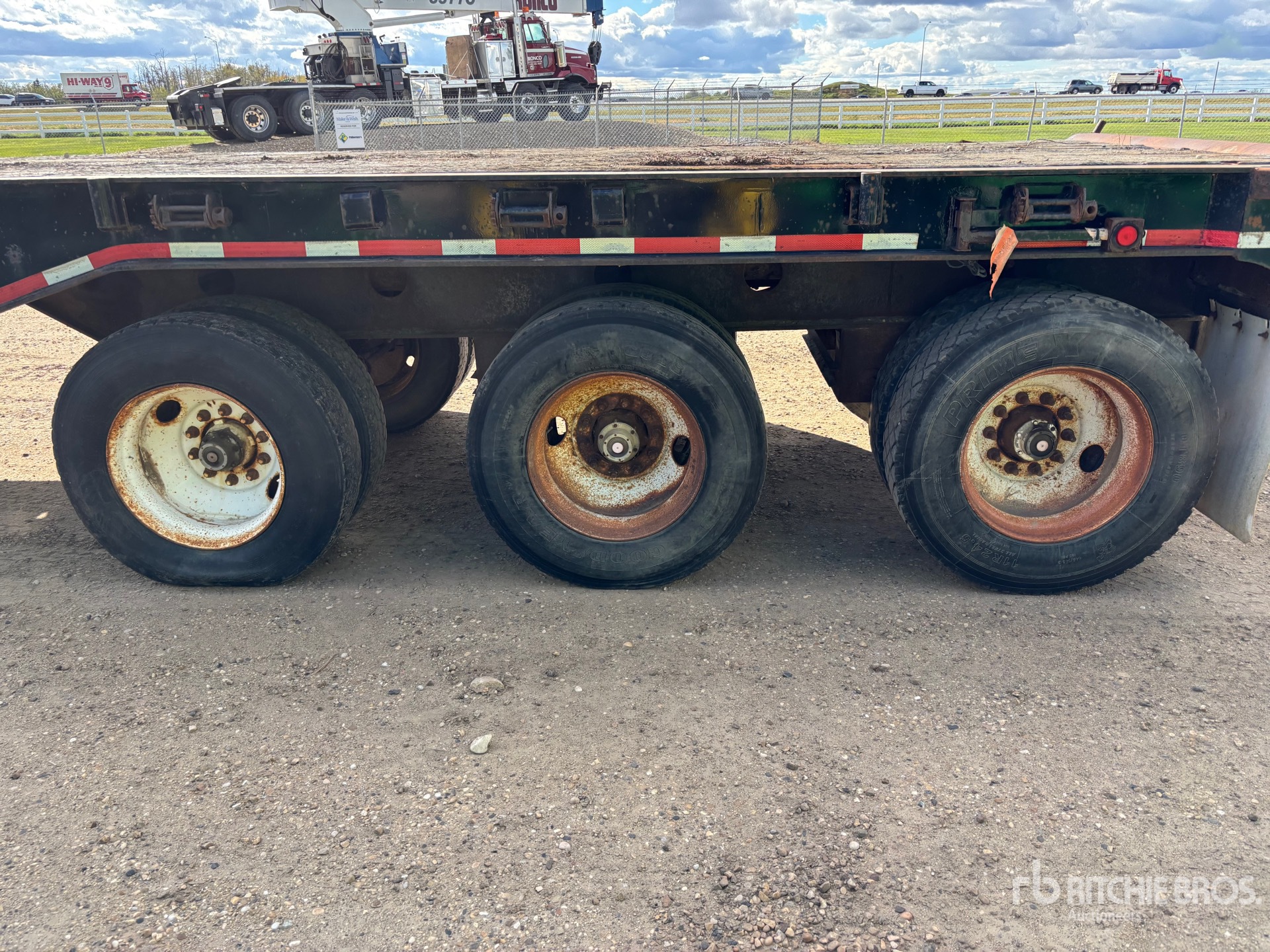 1998 JC 48 ft Tri/A Flatbed