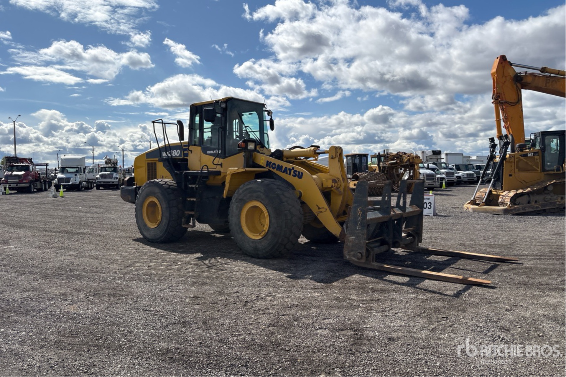 2014 Komatsu WA380-7