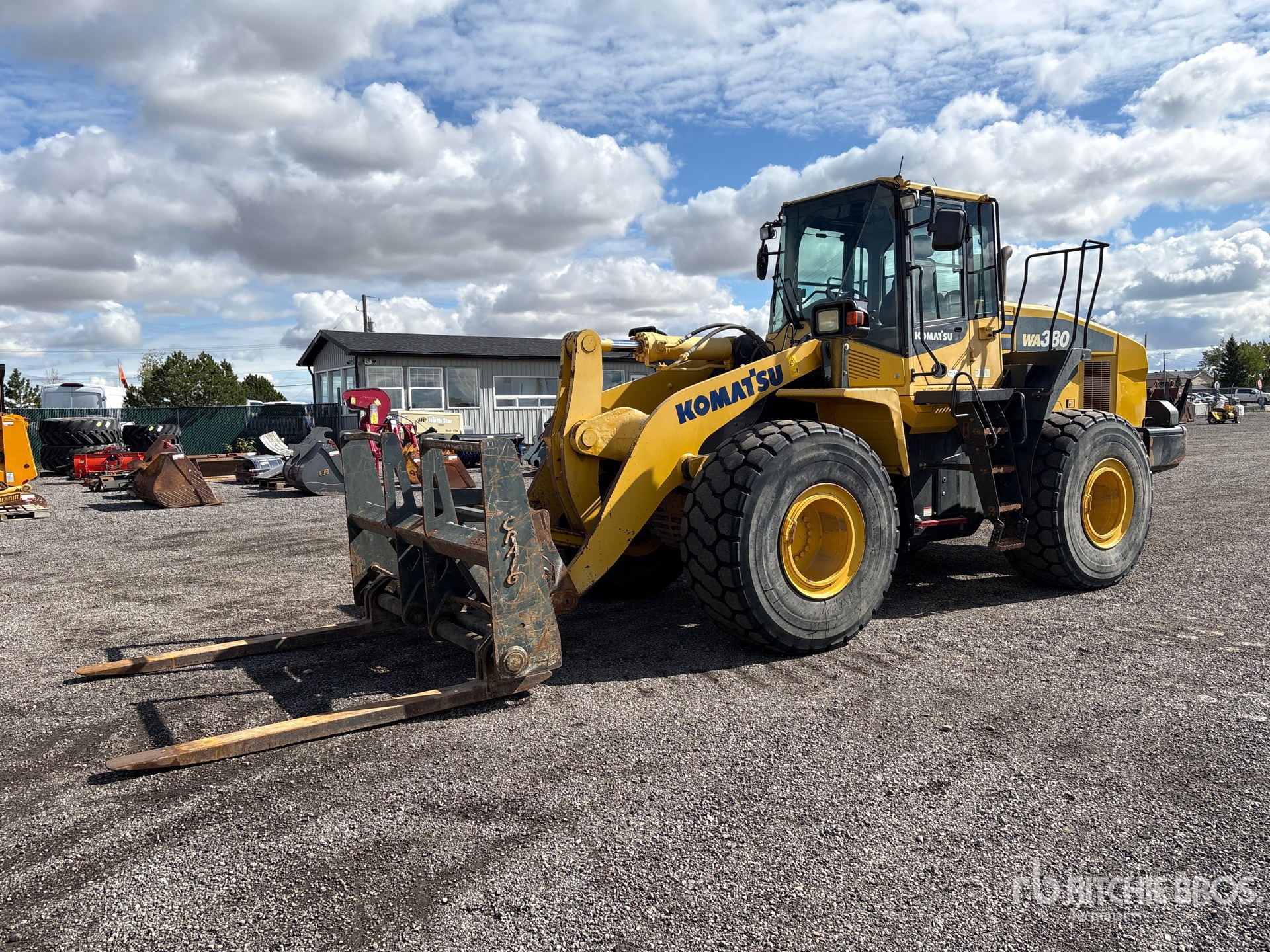Photo of 2014 Komatsu WA380-7