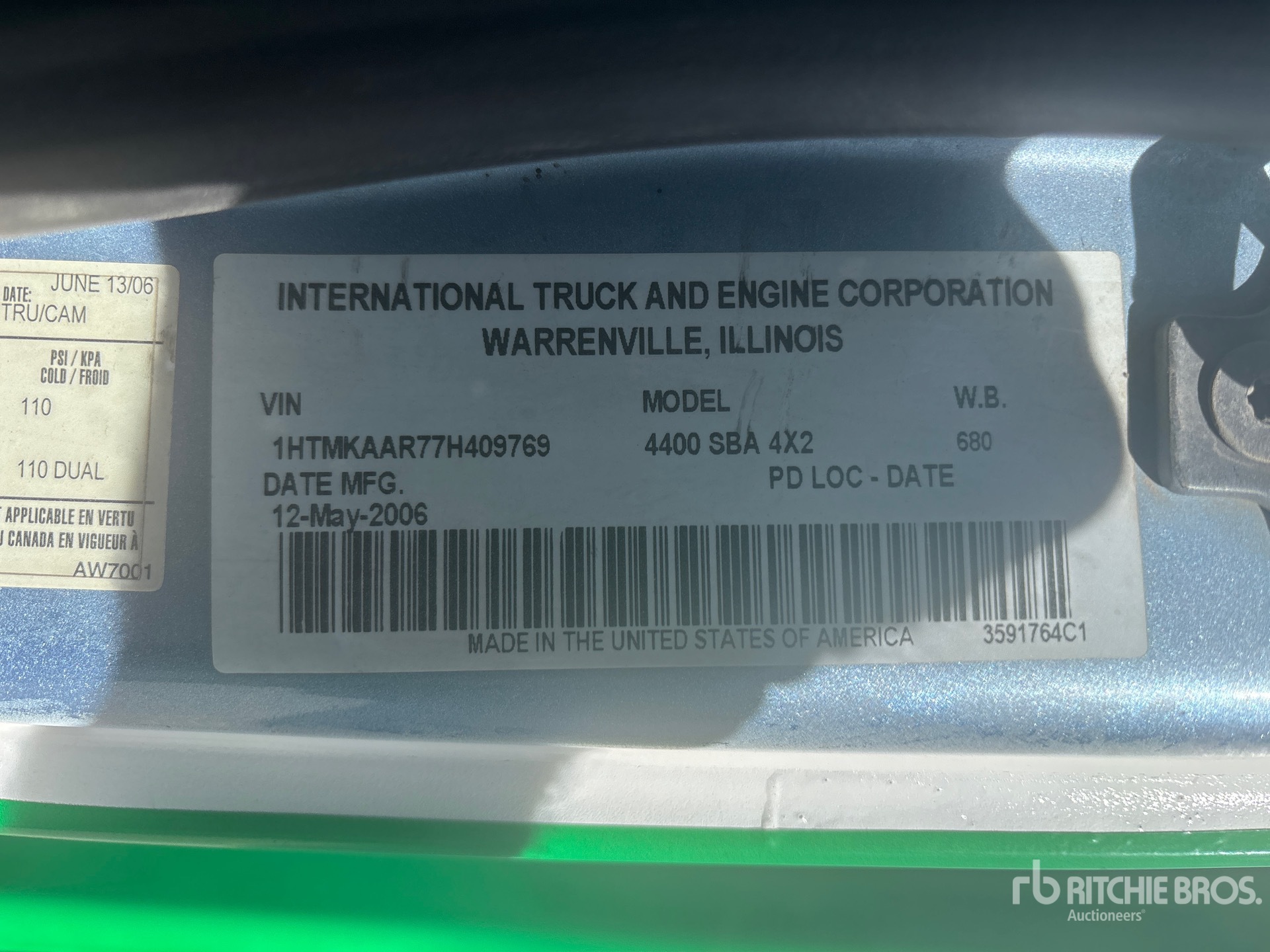 2006 International 4X2