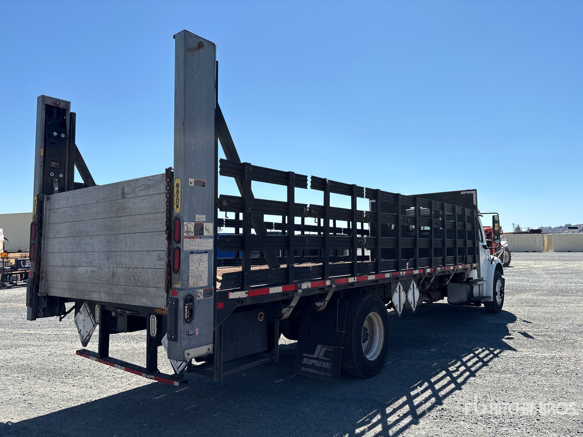 2017 Freightliner M2 106