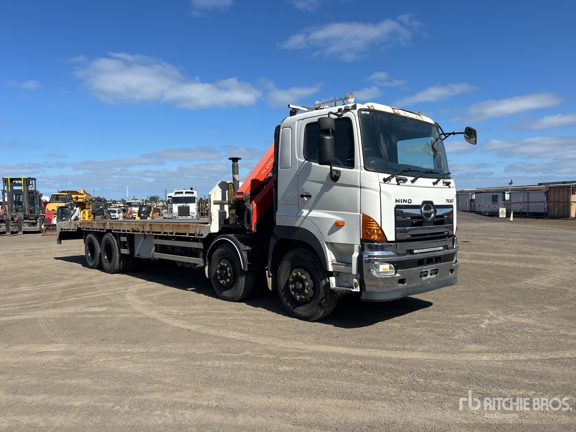 2009 Hino FY 700 SERIES