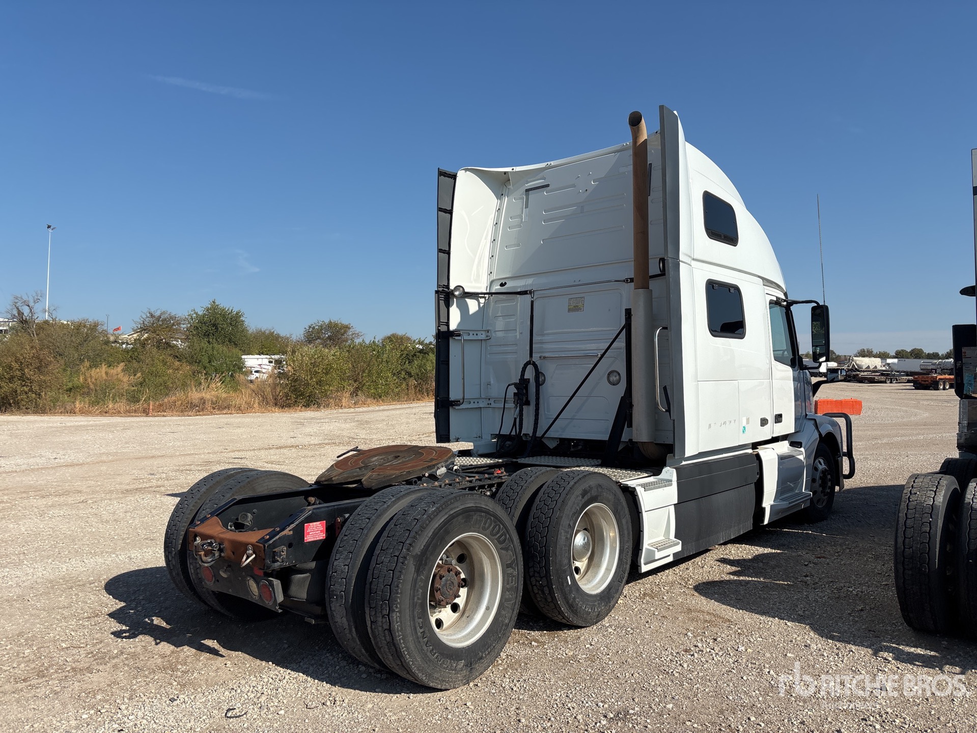 2017 Volvo VNL