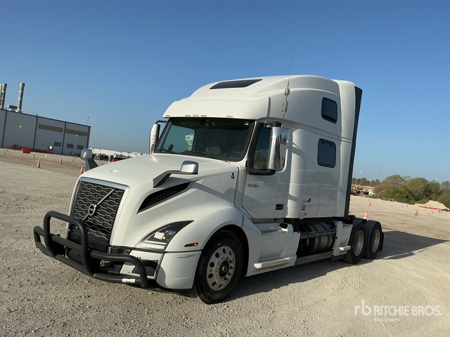 2019 Volvo VNL T/A Sleeper Truck Tractor