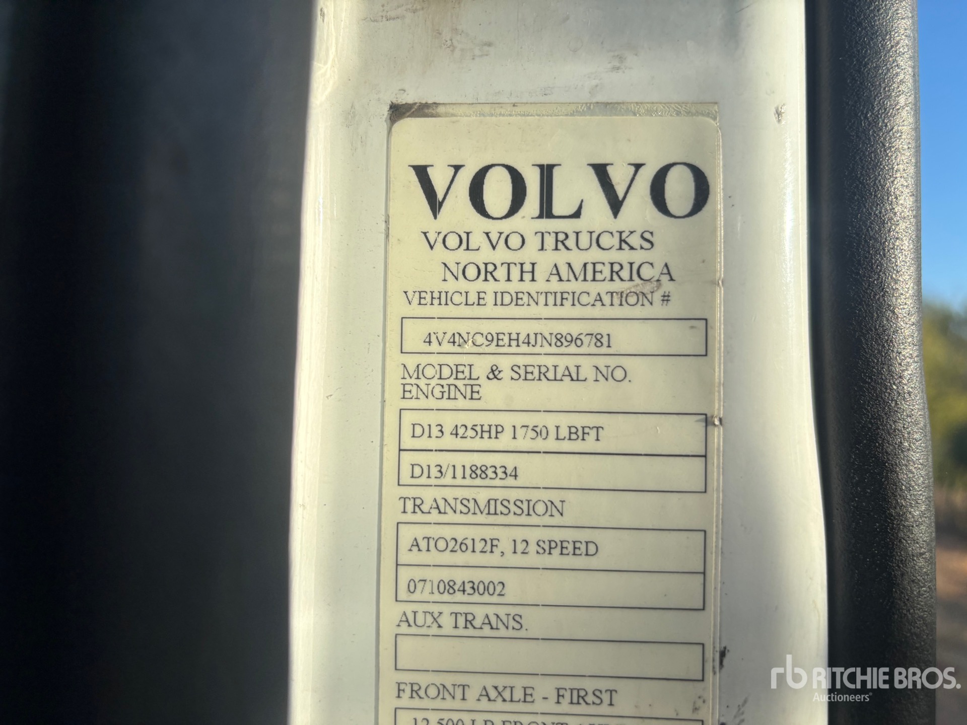 2018 Volvo VNL