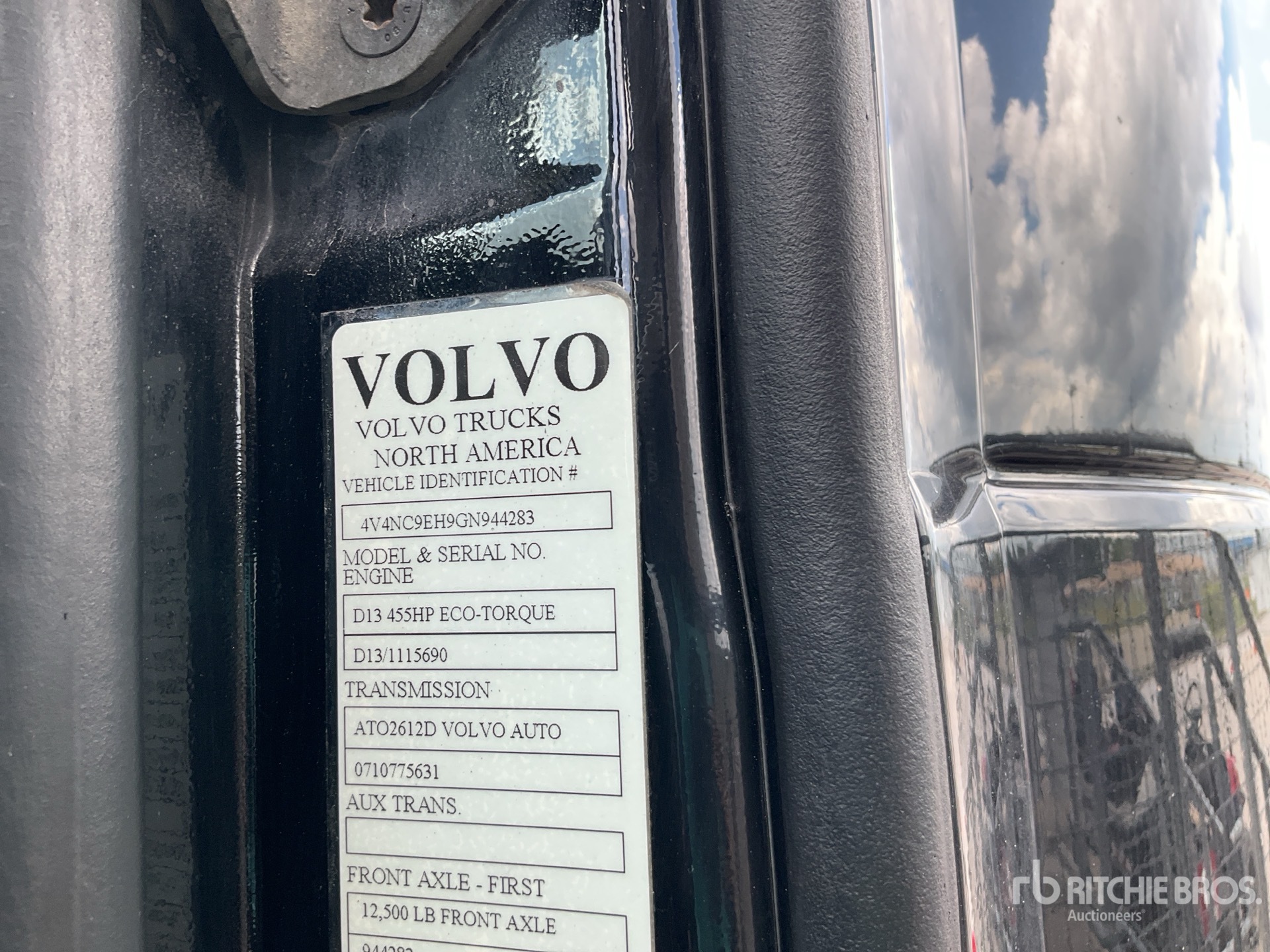 Photo of 2016 Volvo VNL