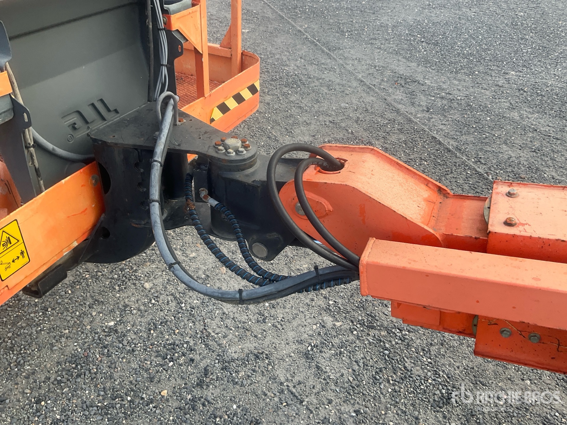 2015 JLG 400SC