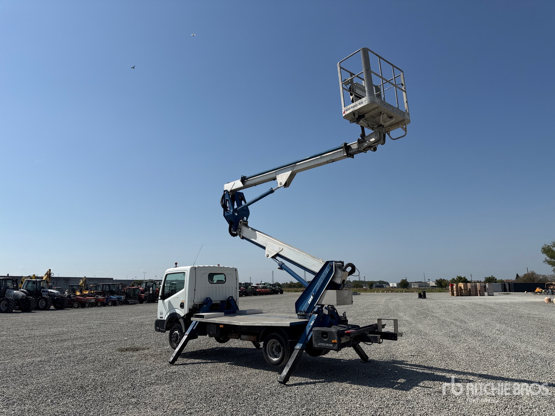 2015 Nissan CABSTAR 35.12
