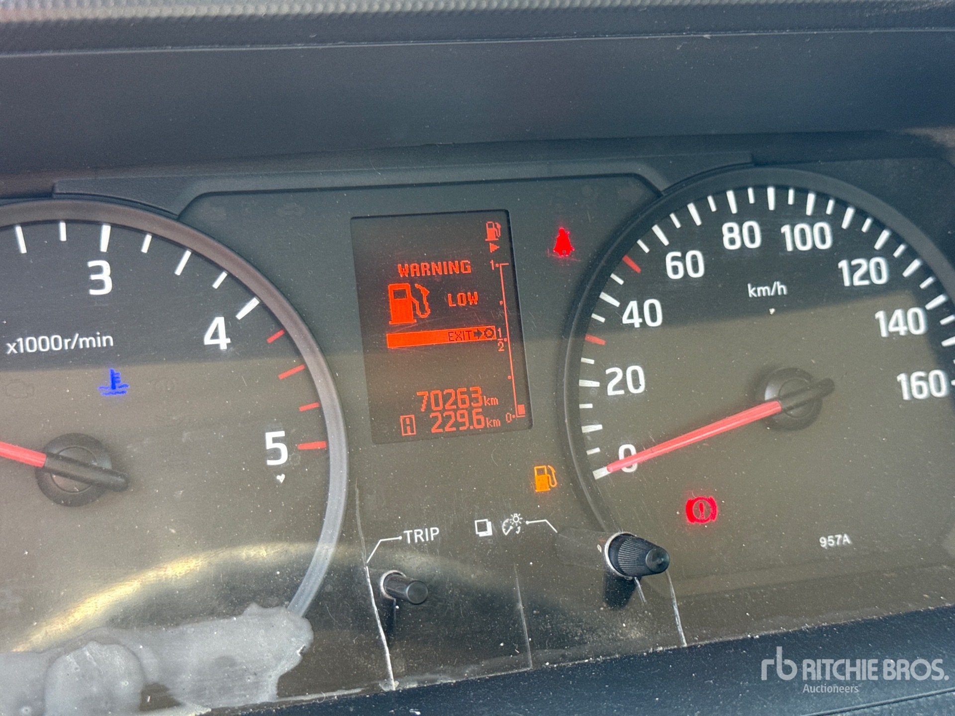 2015 Nissan CABSTAR 35.12