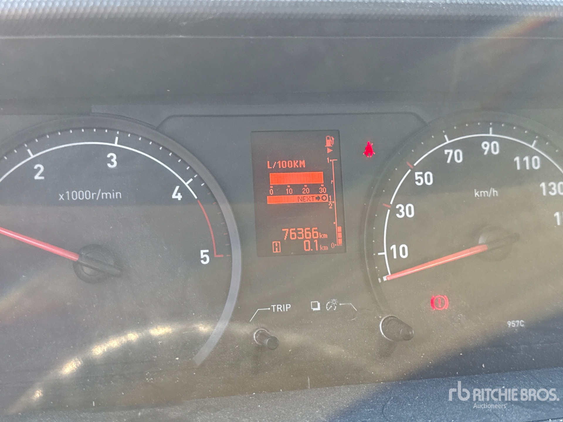 2014 Renault MAXITY 140DXI