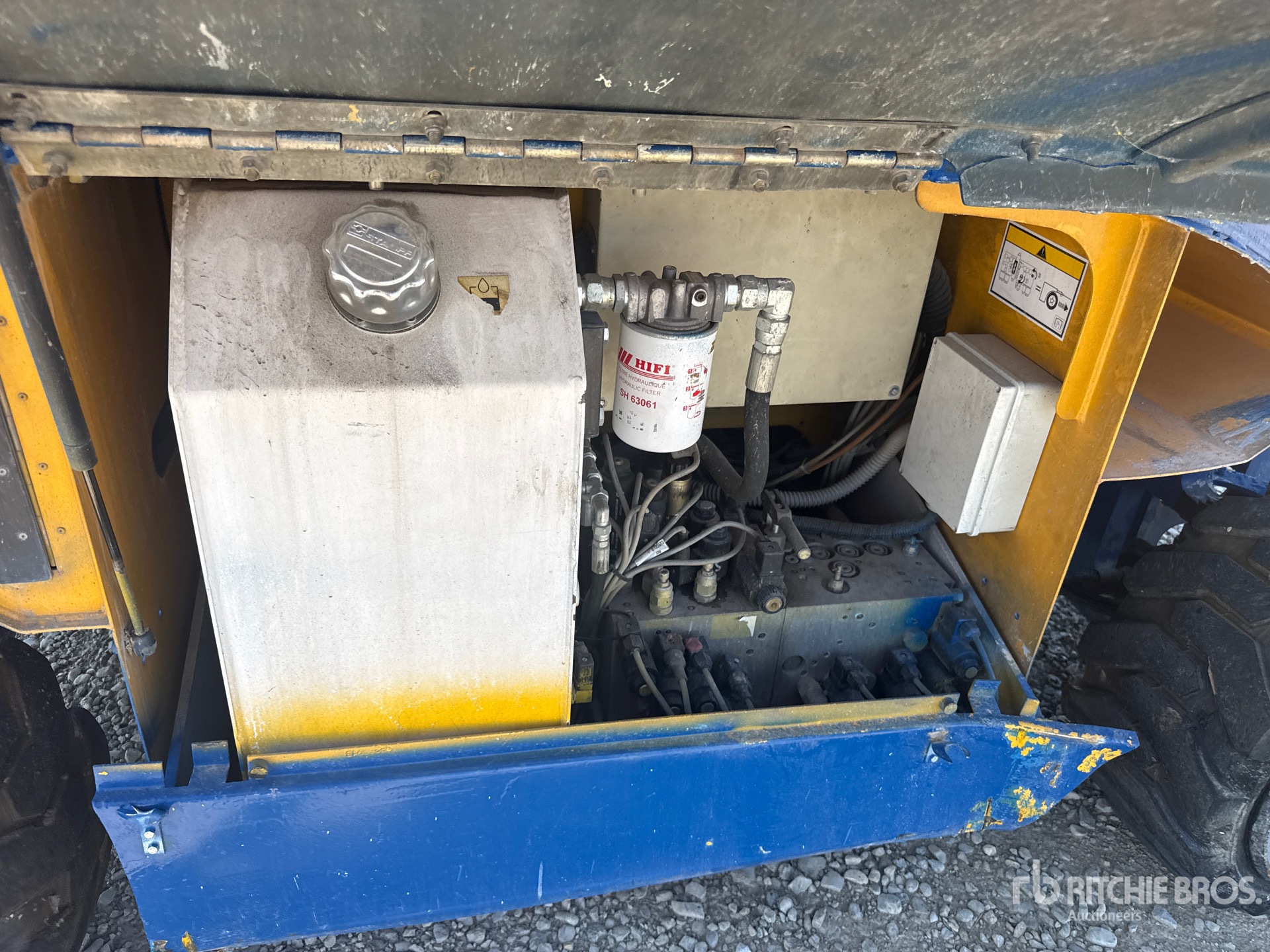 2010 Haulotte COMPACT 12DX D