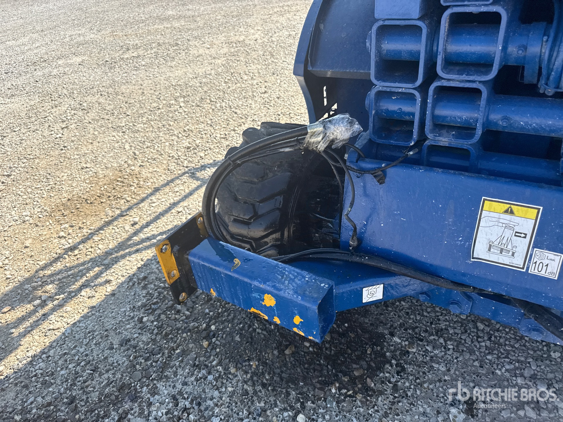 2010 Haulotte COMPACT 12DX D