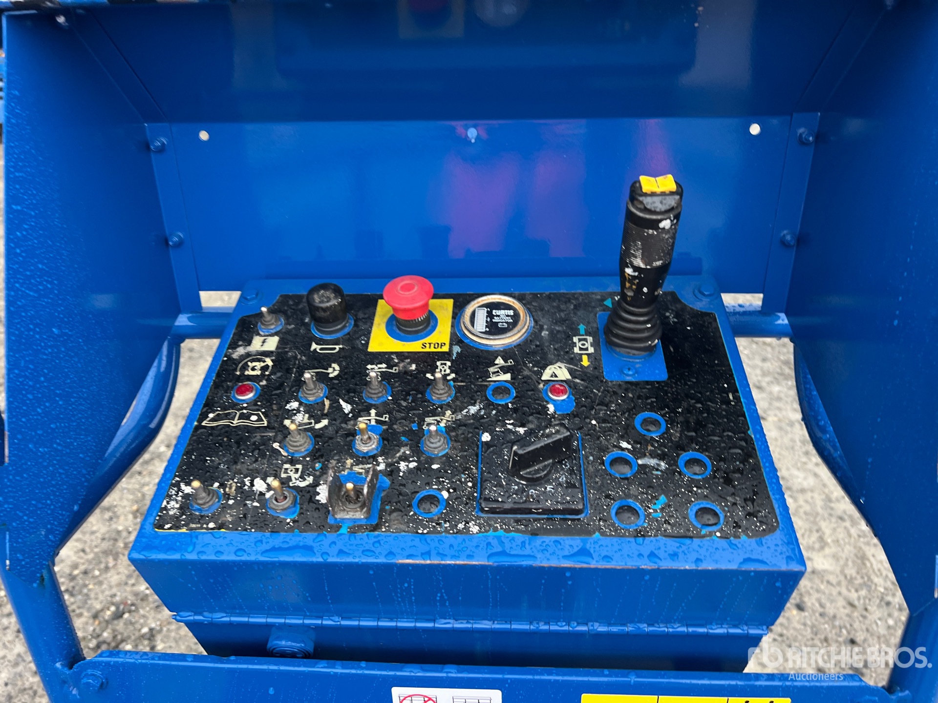 2007 Genie Z-30/20N