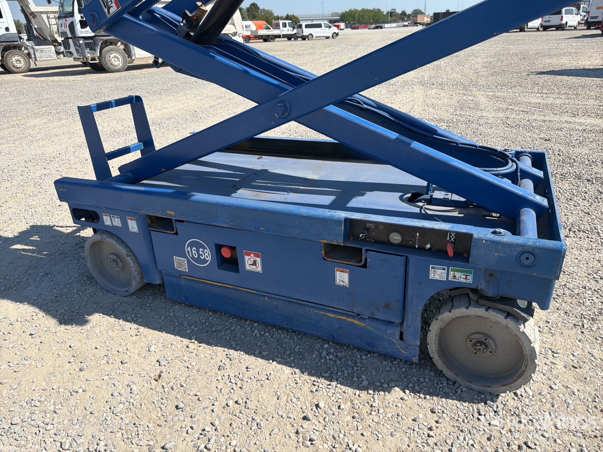2007 Haulotte COMPACT 10