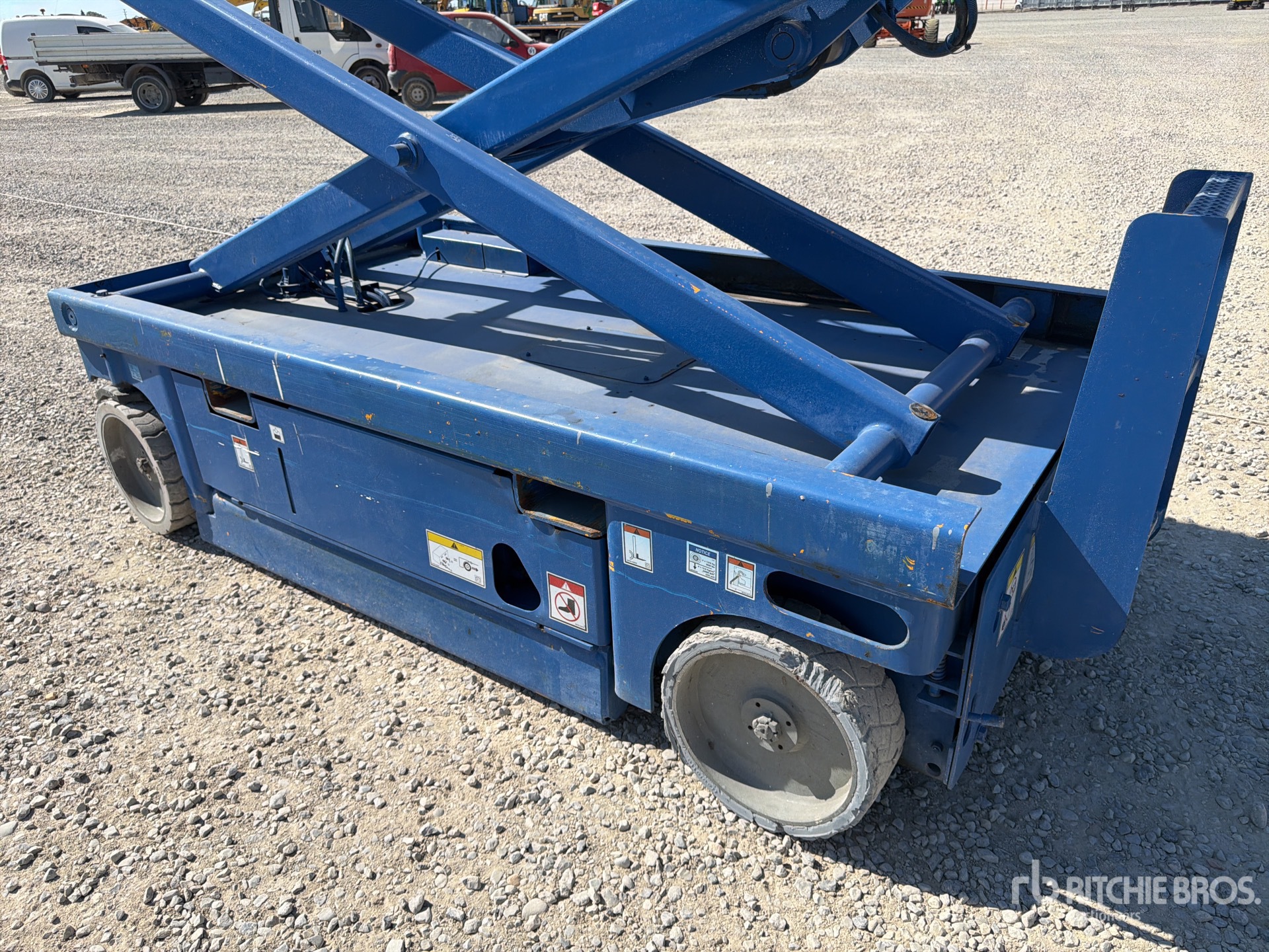 2007 Haulotte COMPACT 10