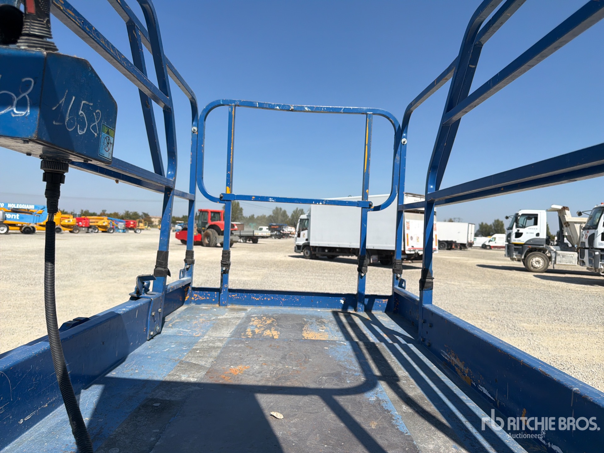2007 Haulotte COMPACT 10