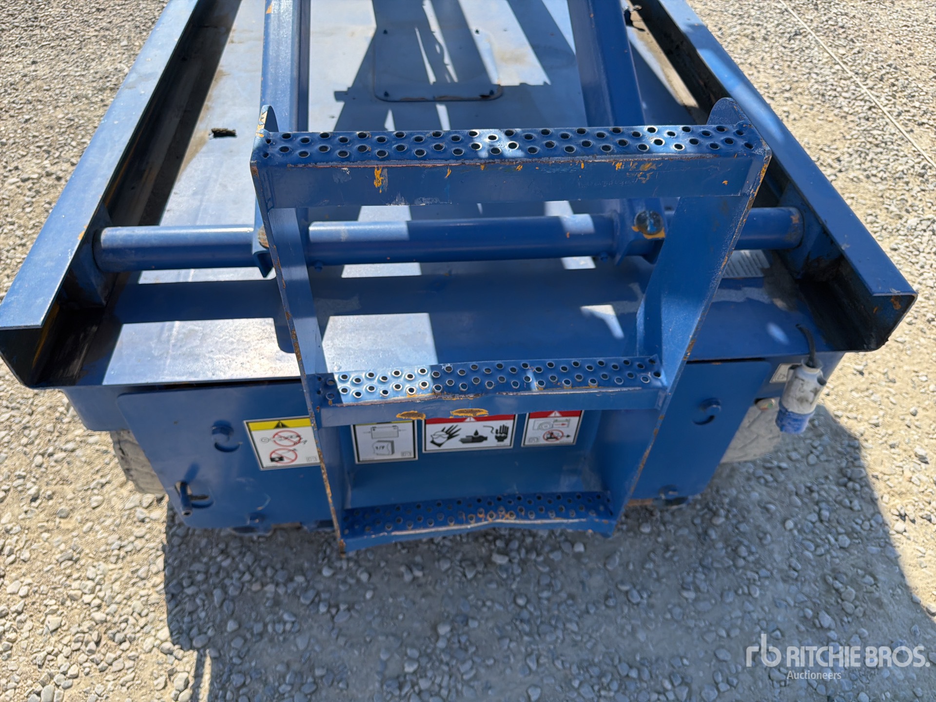 2007 Haulotte COMPACT 10