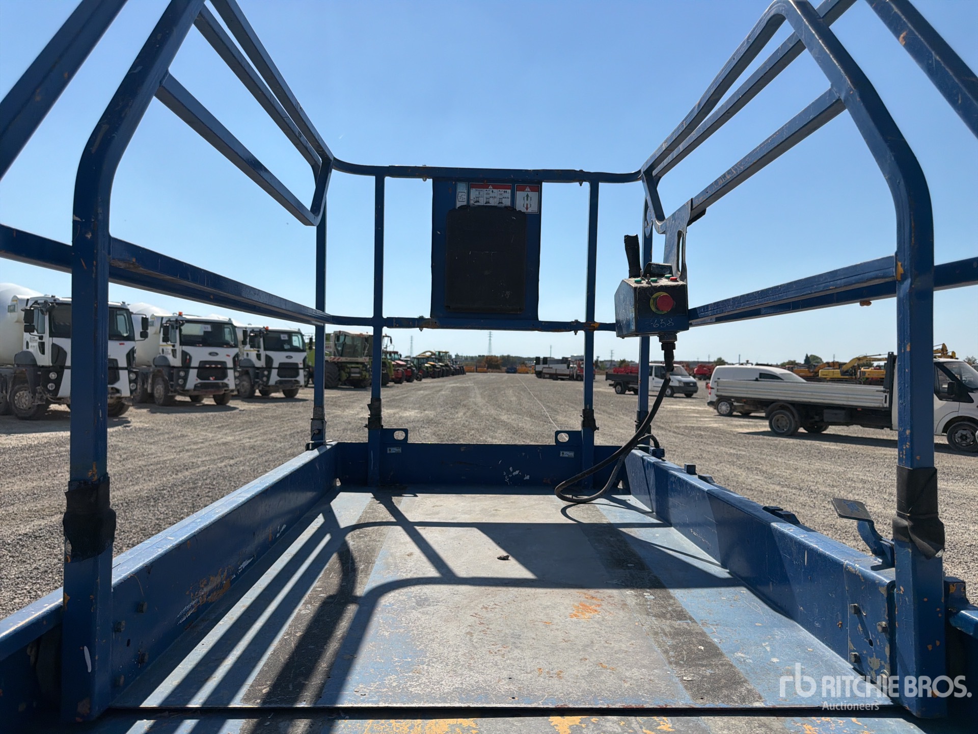 2007 Haulotte COMPACT 10