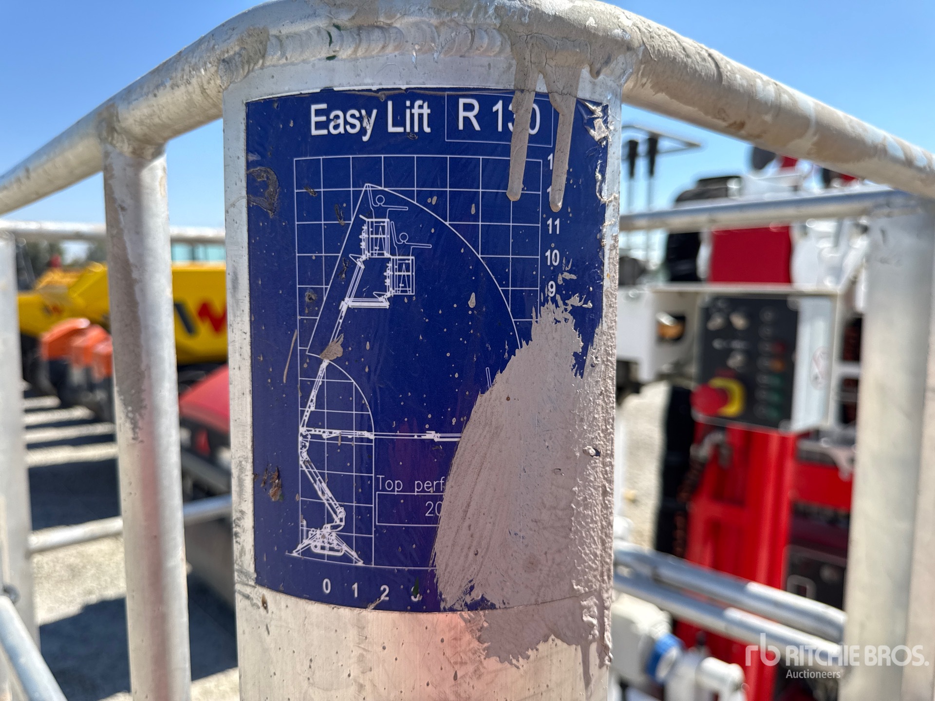 2021 Easy Lift R160