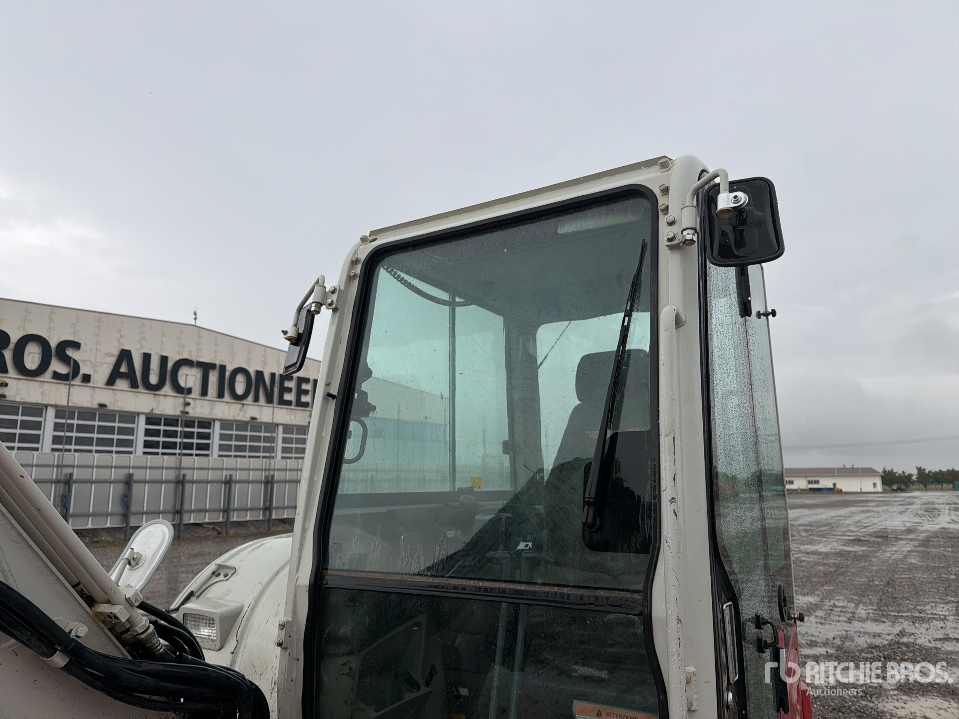 2017 Takeuchi TB260