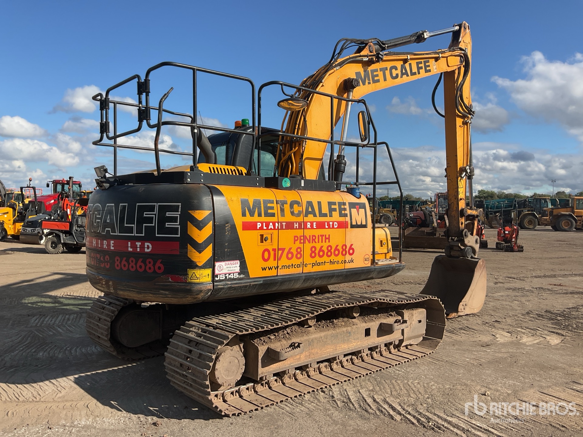 2018 JCB JS145LC 4F