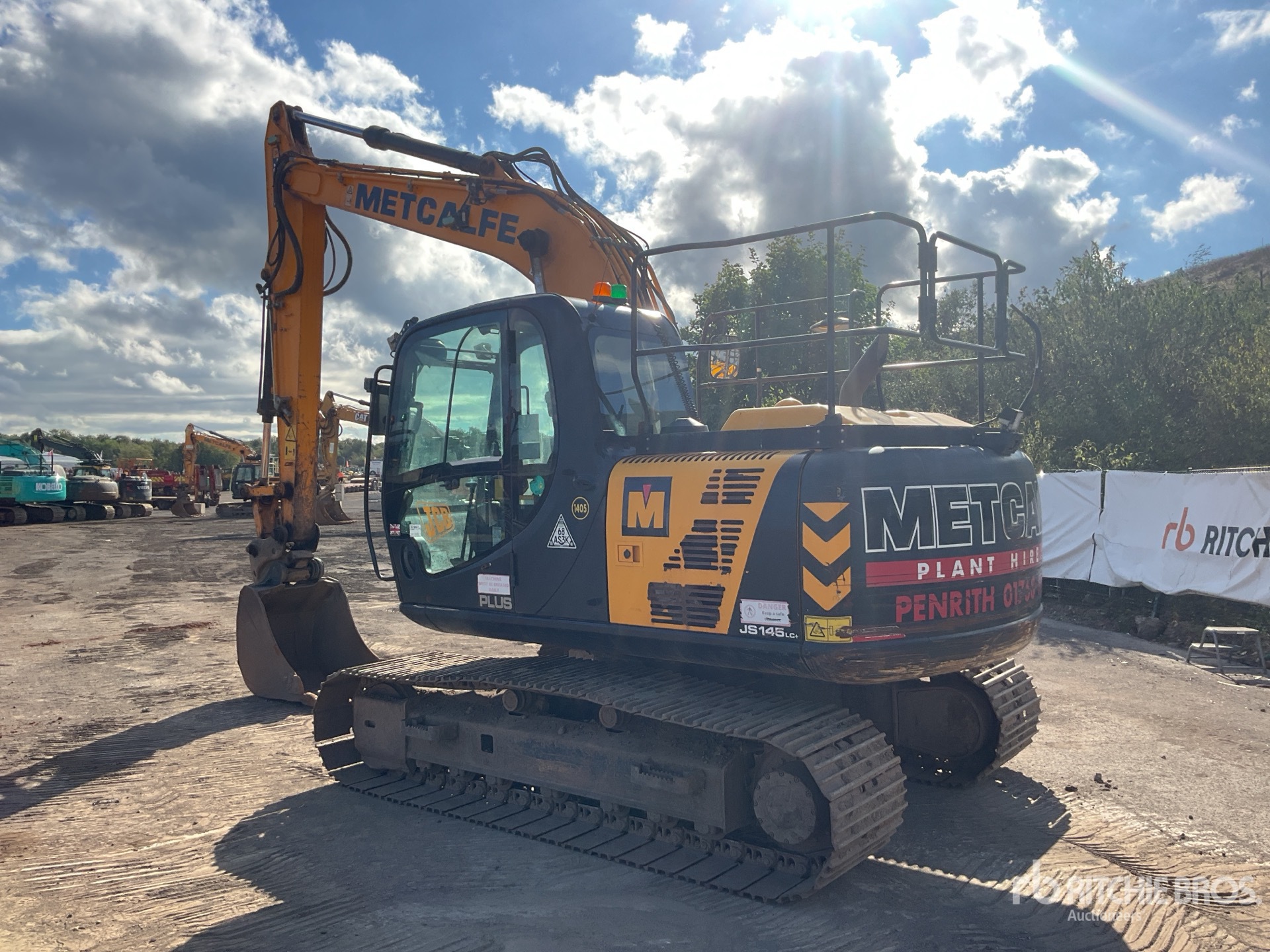 2018 JCB JS145LC 4F