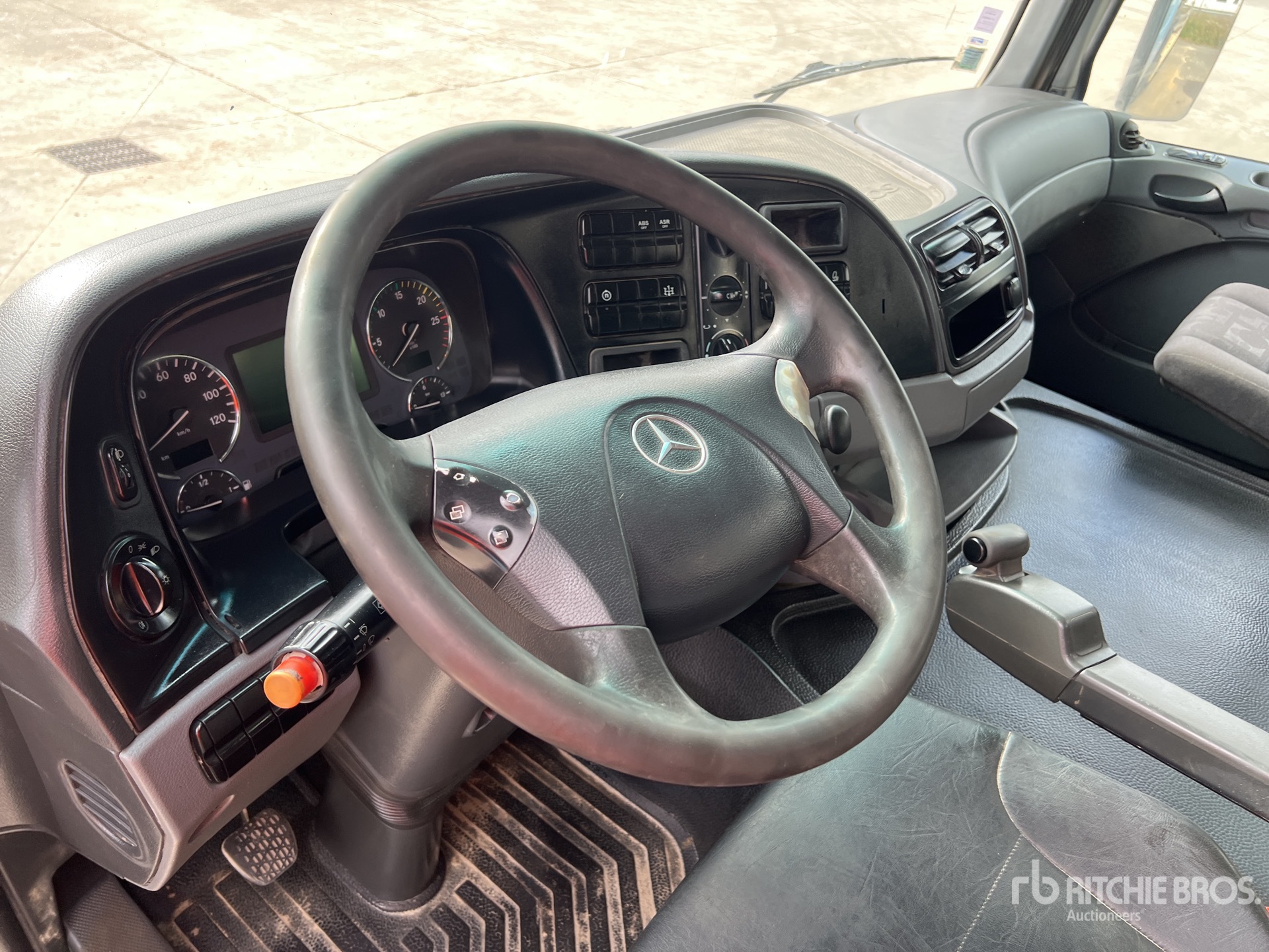 2007 Mercedes-Benz ACTROS 3236