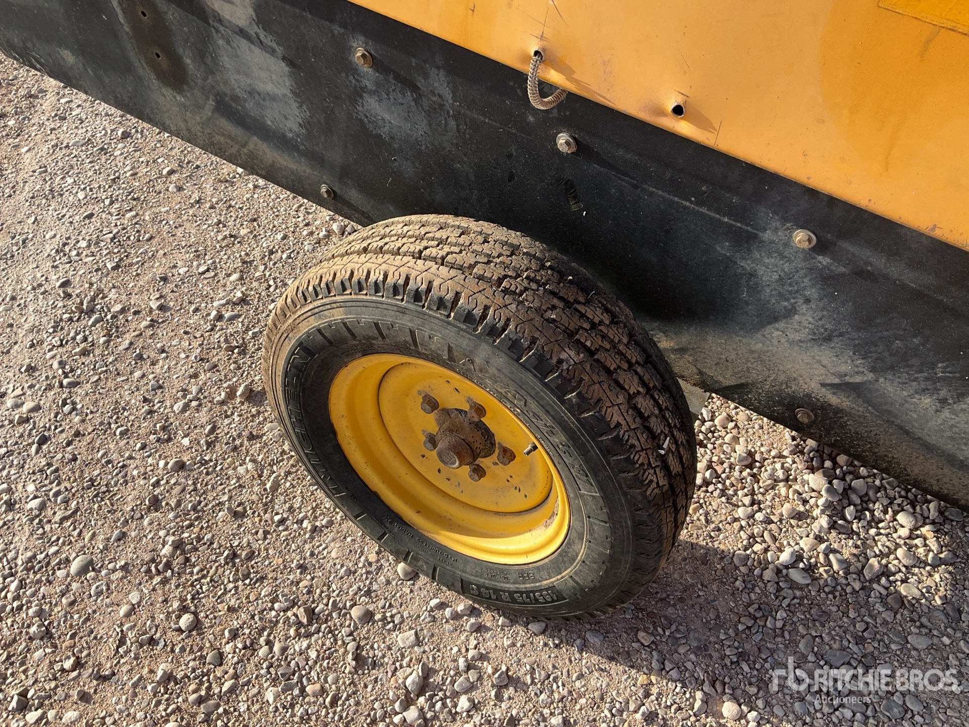 2004 Atlas Copco XAS186DD
