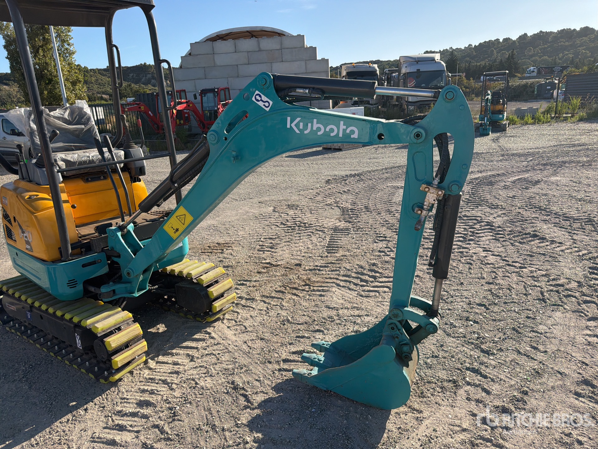 Kubota U20