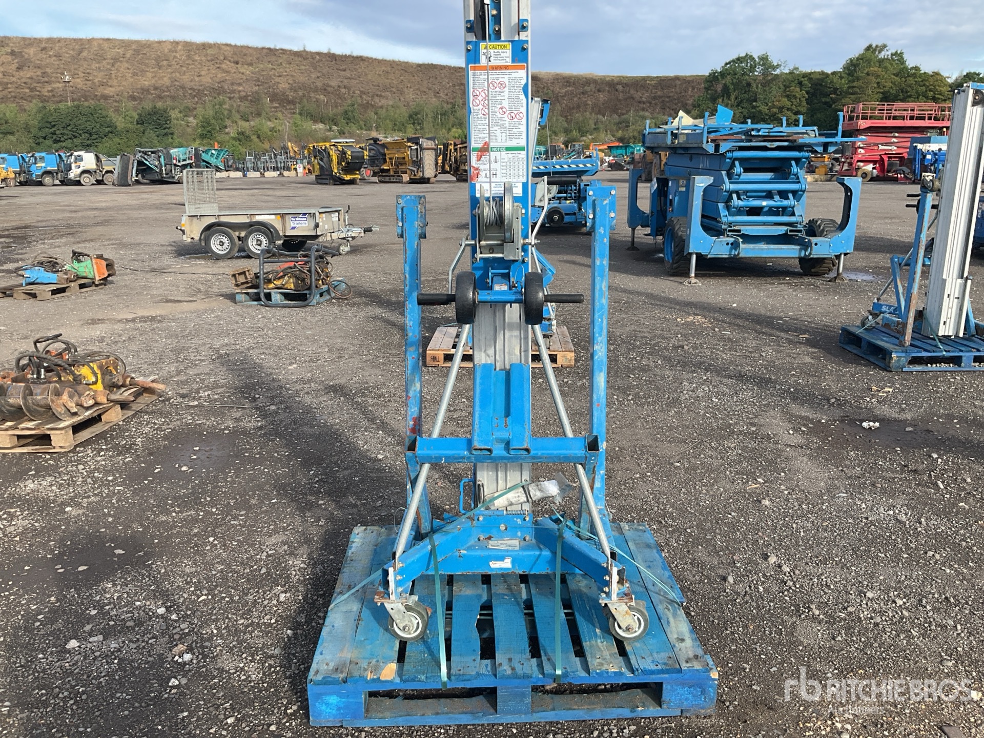 2018 Genie SLA-15