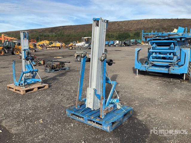 2018 Genie SLA-15 Material Hoist