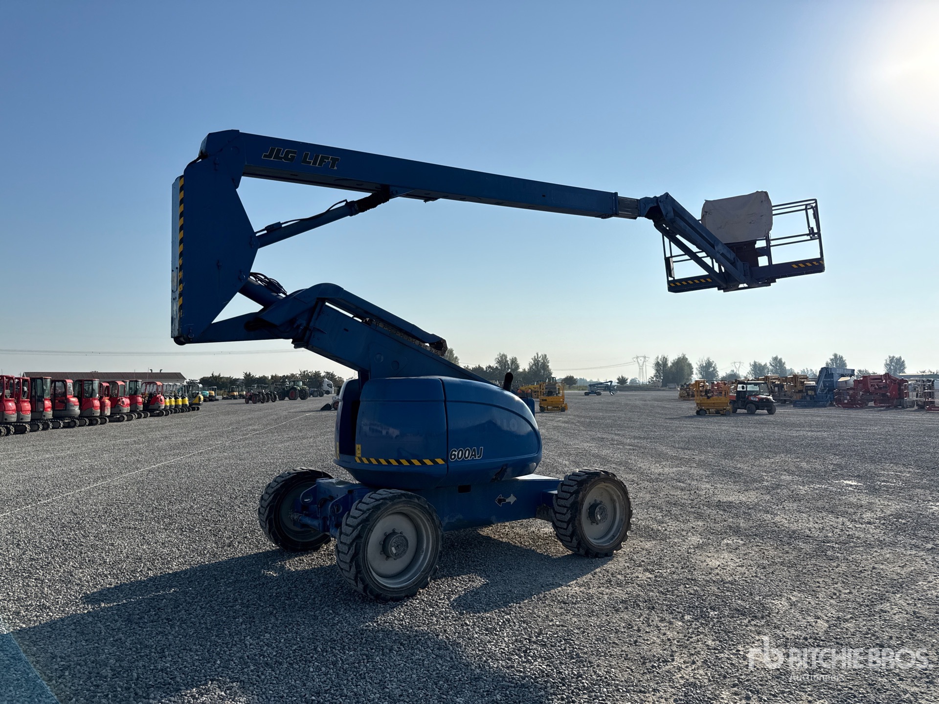 JLG 600AJ