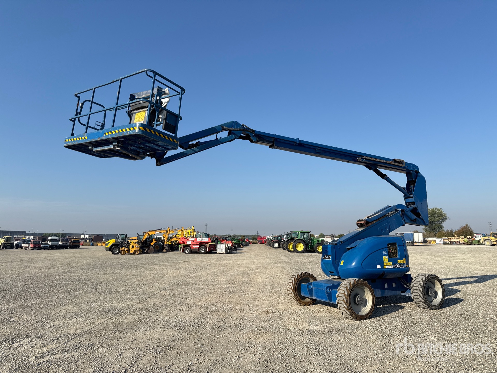 Photo of JLG 600AJ