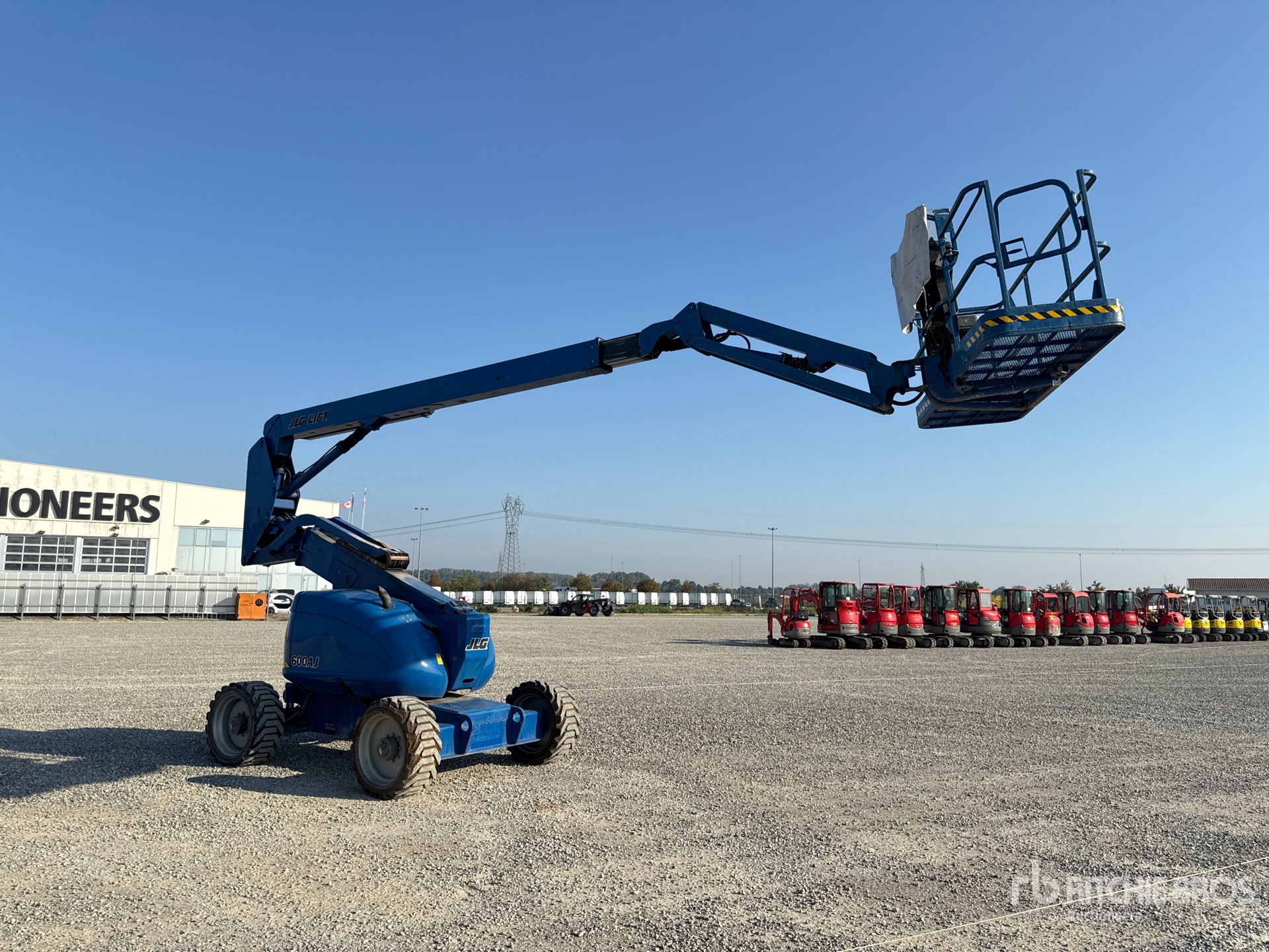 JLG 600AJ
