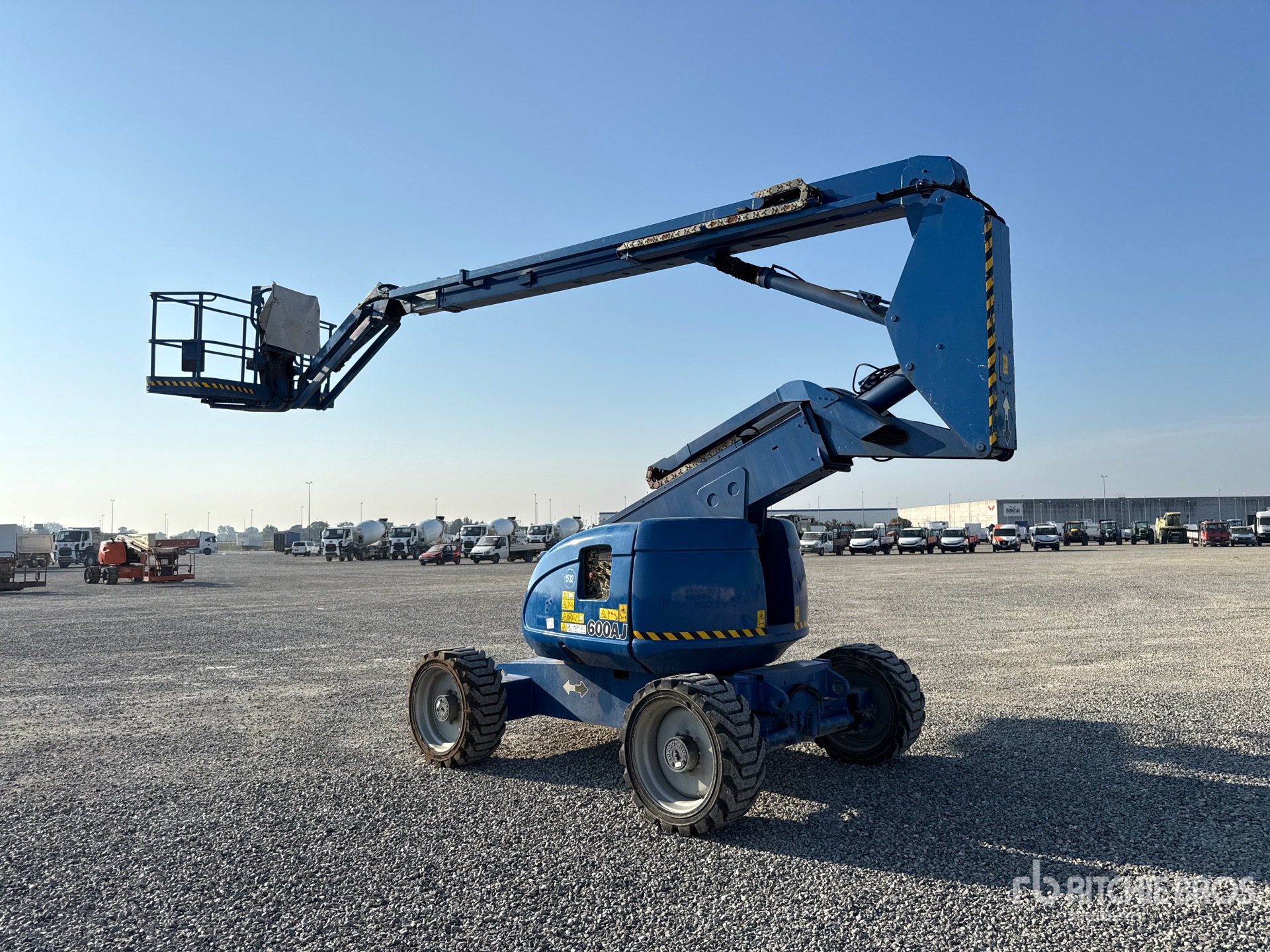 JLG 600AJ