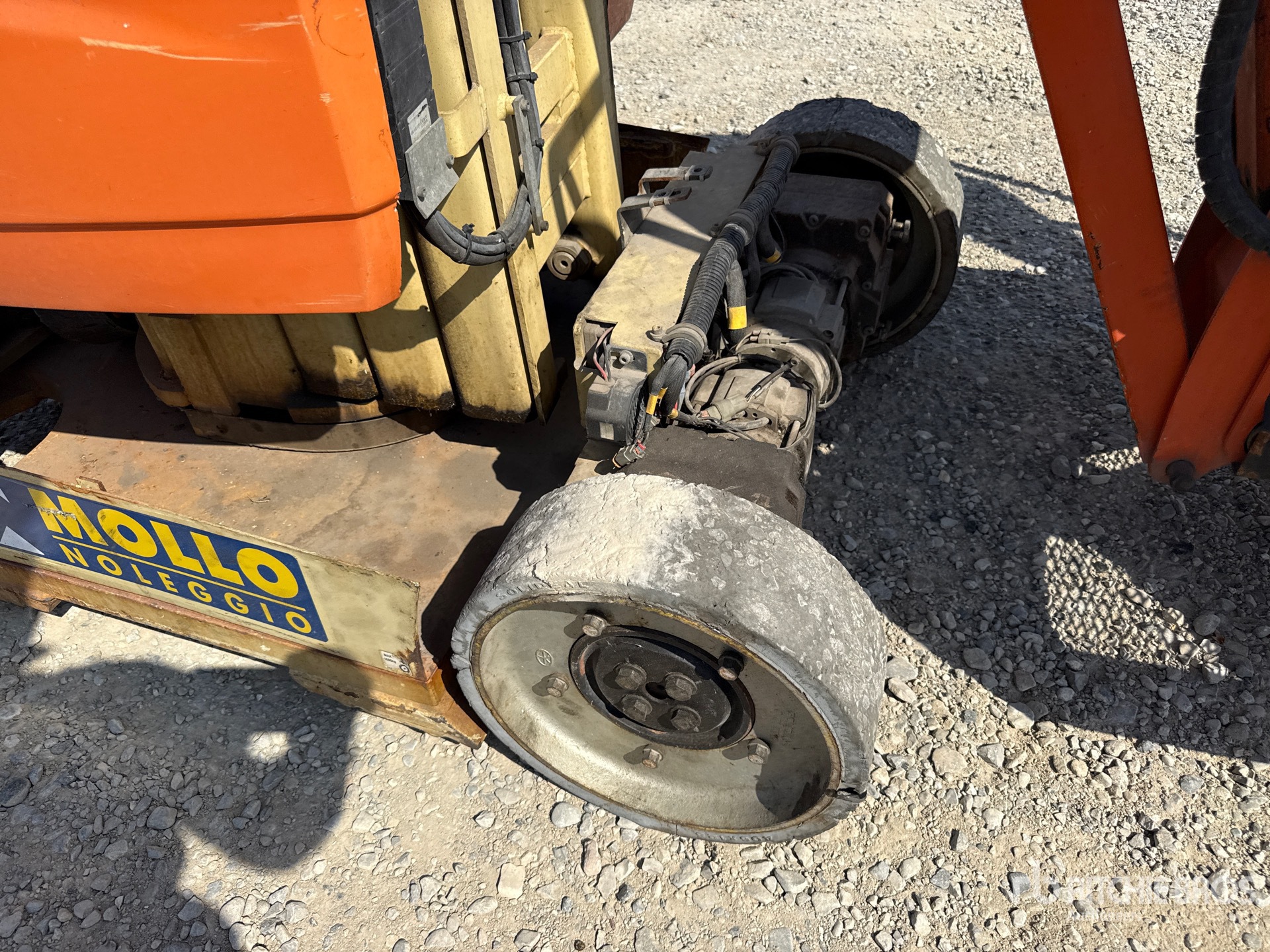 2011 JLG TOUCAN 10E