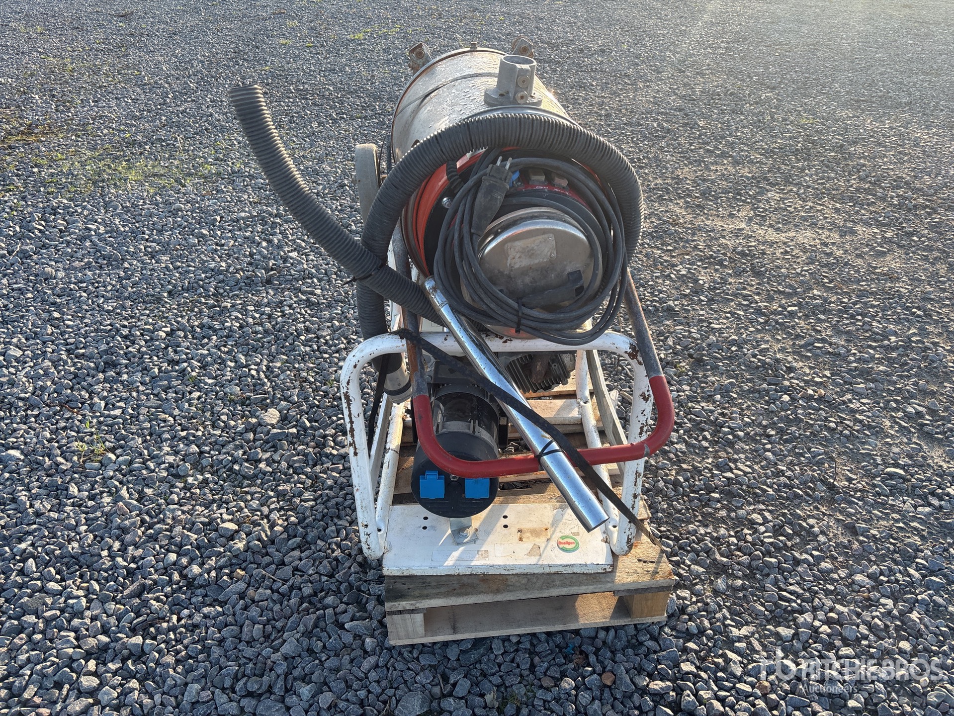 Sdmo R4