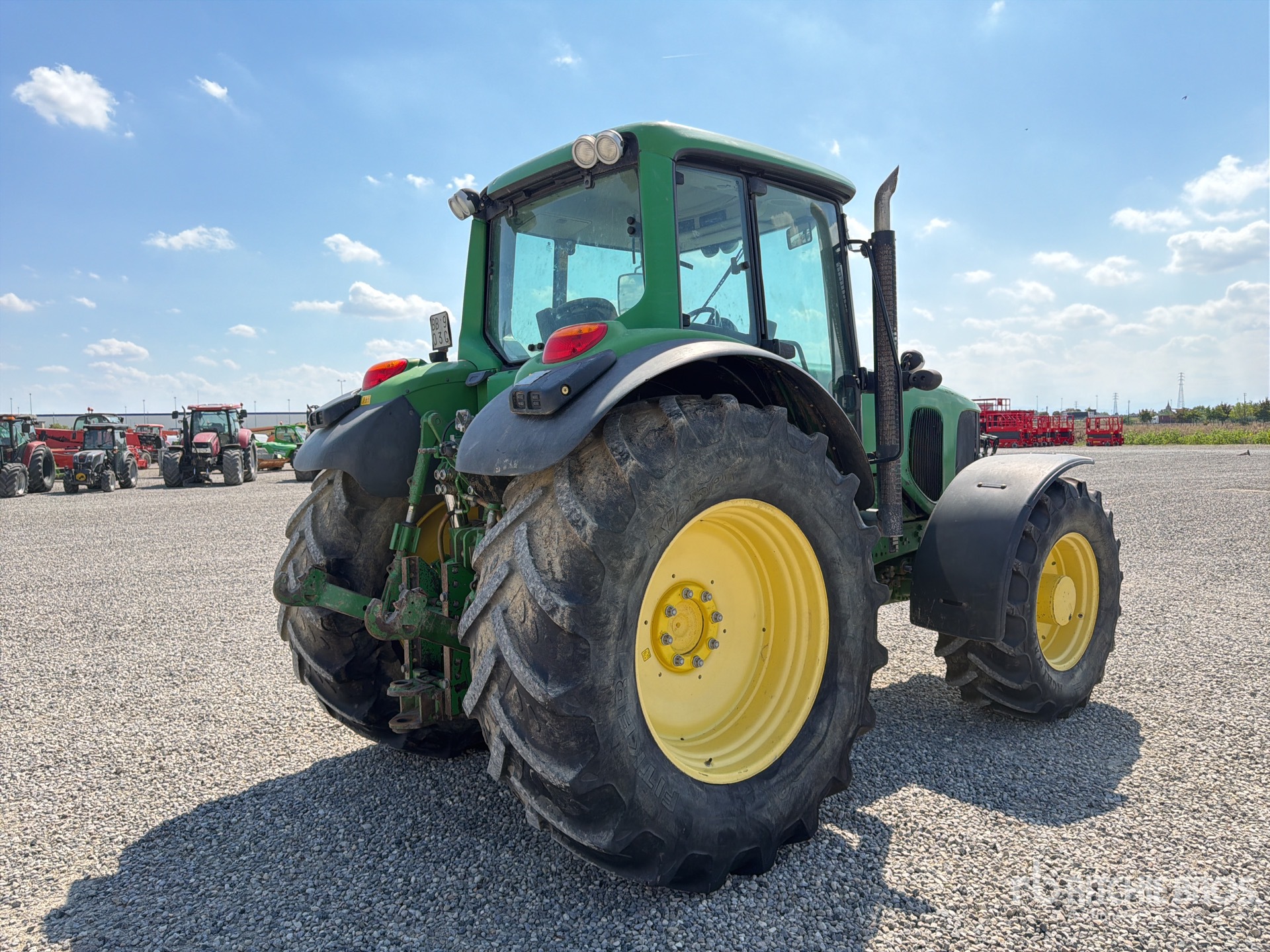 John Deere 6830